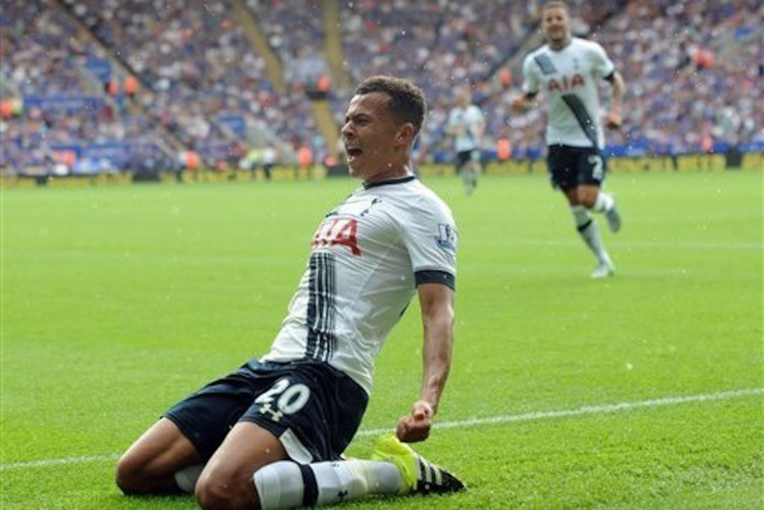 Dele Alli celebrating his goal against Leicester City.