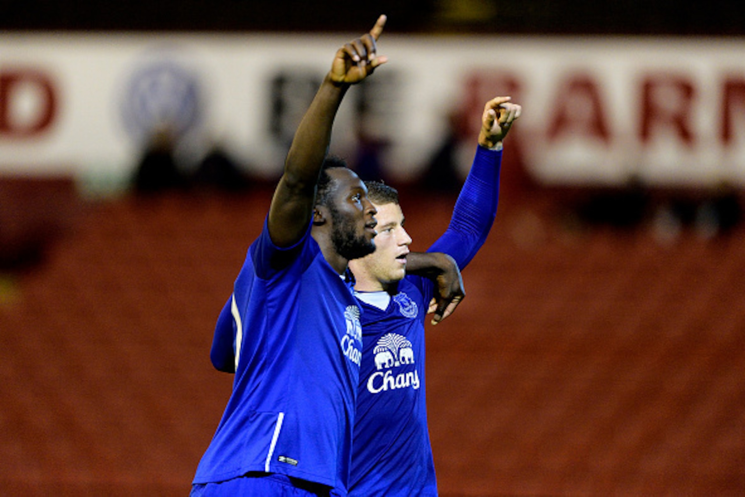 BARNSLEY, ENGLAND - AUGUST 26:  Romelu Lukaku and Ross Barkley celebrate Everton's fifth goal during the Capital One Cup Second Round match between Barnsley and Everton at Oakwell Stadium on August 26, 2015 in Barnsley, England.  (Photo by Tony McArdle/Ev