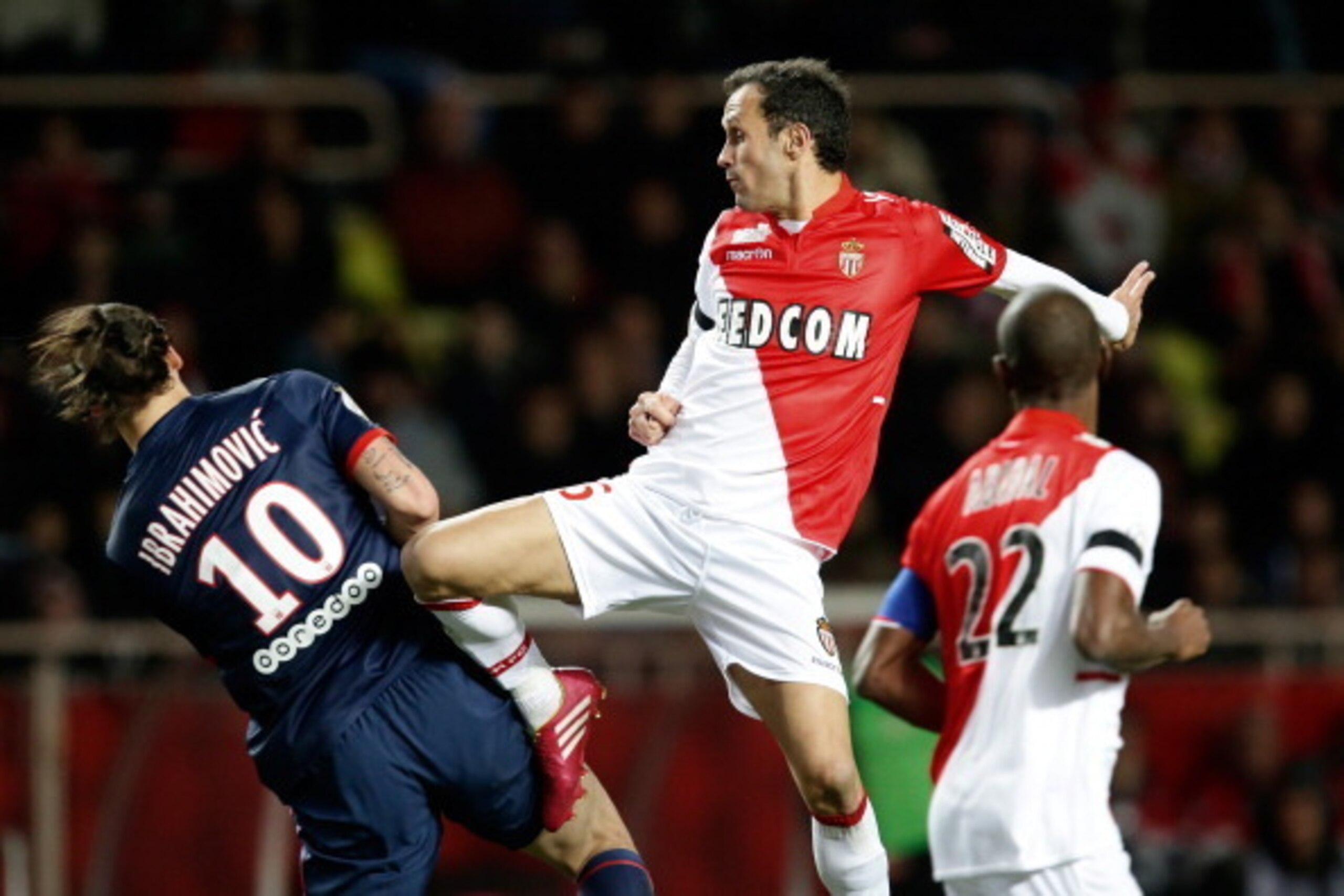 Ricardo Carvalho of AS Monaco, Zlatan Ibrahimovic of Paris Saint Germain during the France Ligue 1 match between AS Monaco and Paris Saint-Germain at Stade Louis II on february 9, 2014 in Monaco, France.(Photo by VI Images via Getty Images)