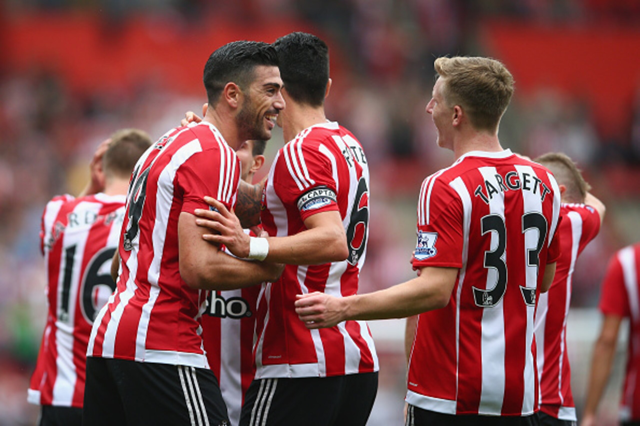 SOUTHAMPTON, ENGLAND - AUGUST 30: Graziano Pelle of Southampton celebrates scoring the first goal for Southampton during the Barclays Premier League match between Southampton and Norwich City on August 30, 2015 in Southampton, United Kingdom. (Photo by SOUTHAMPTON, ENGLAND - AUGUST 30: Graziano Pelle of Southampton celebrates scoring the first goal for Southampton during the Barclays Premier League match between Southampton and Norwich City on August 30, 2015 in Southampton, United Kingdom. (Photo by
