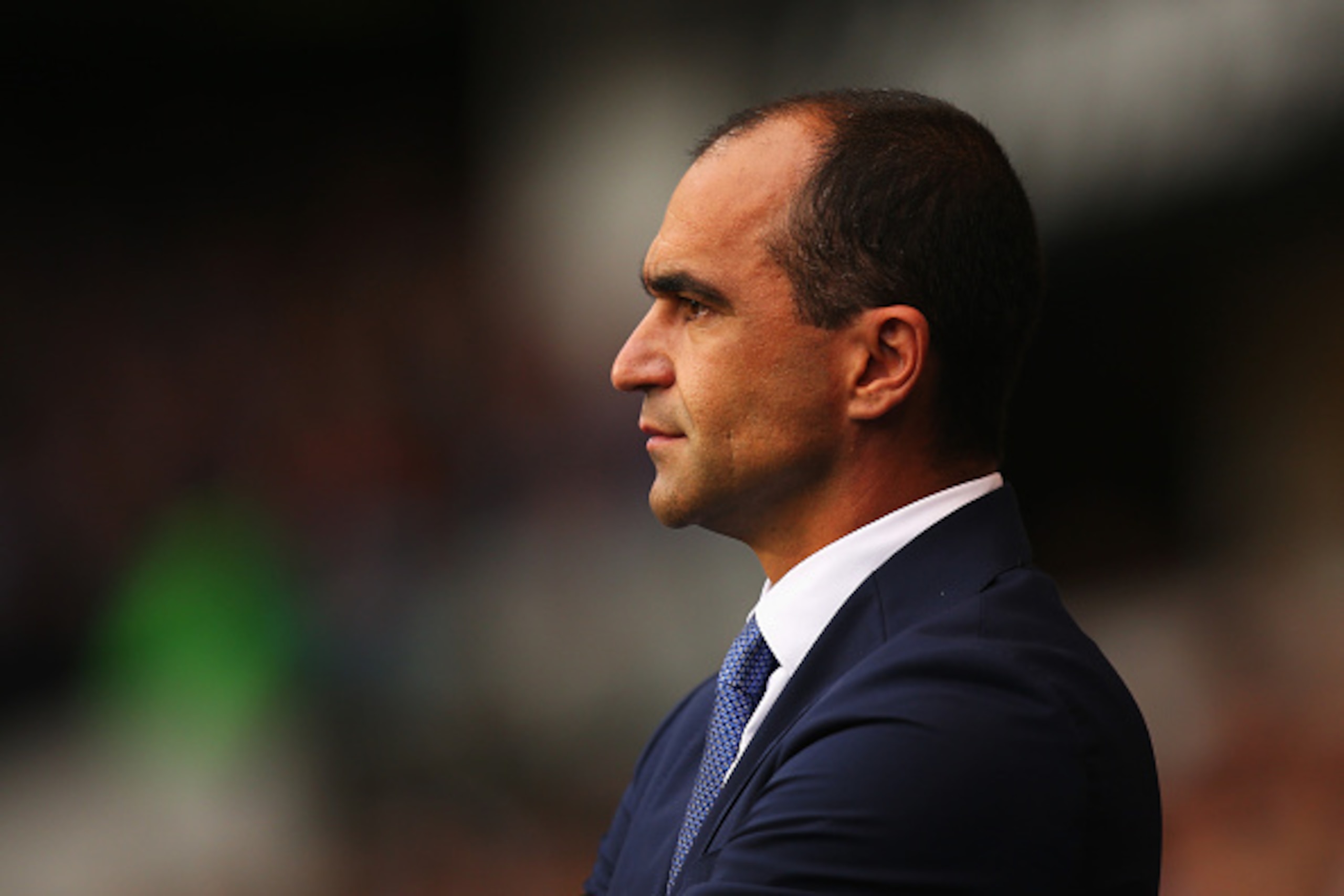 LONDON, ENGLAND - AUGUST 29: Roberto Martinez Manager of Everton looks on during the Barclays Premier League match between Tottenham Hotspur and Everton at White Hart Lane on August 29, 2015 in London, England.  (Photo by Bryn Lennon/Getty Images)