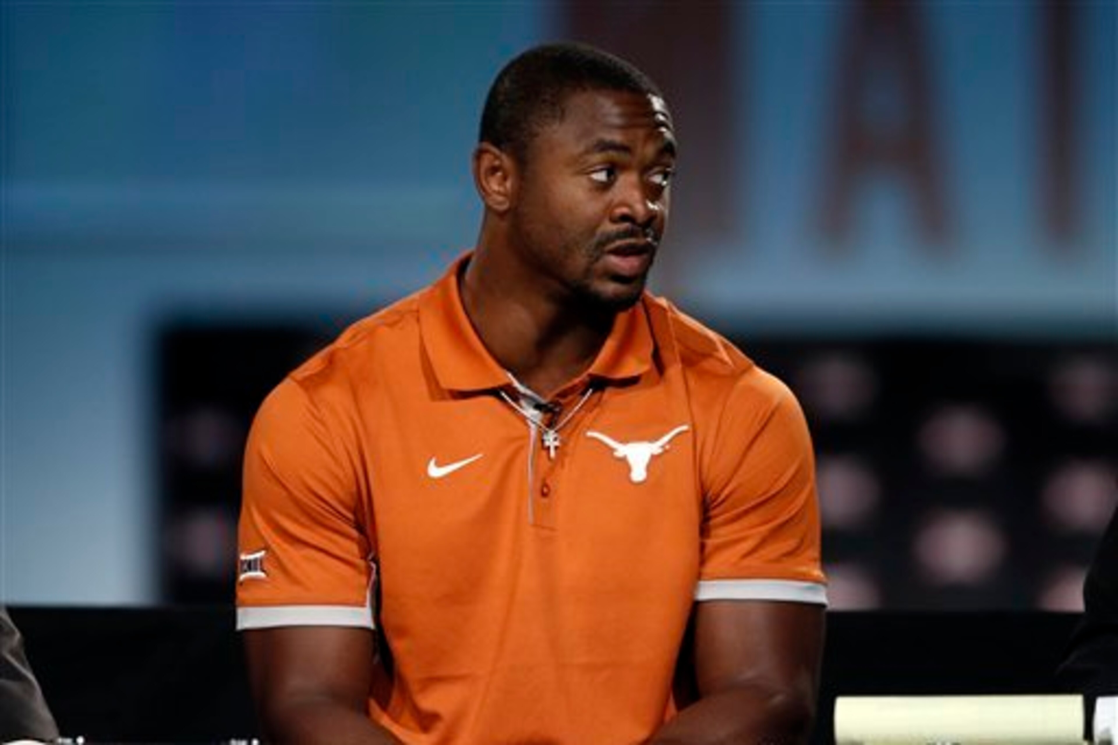 The Longhorns will do their best to break running back Johnathan Gray loose against Notre Dame.