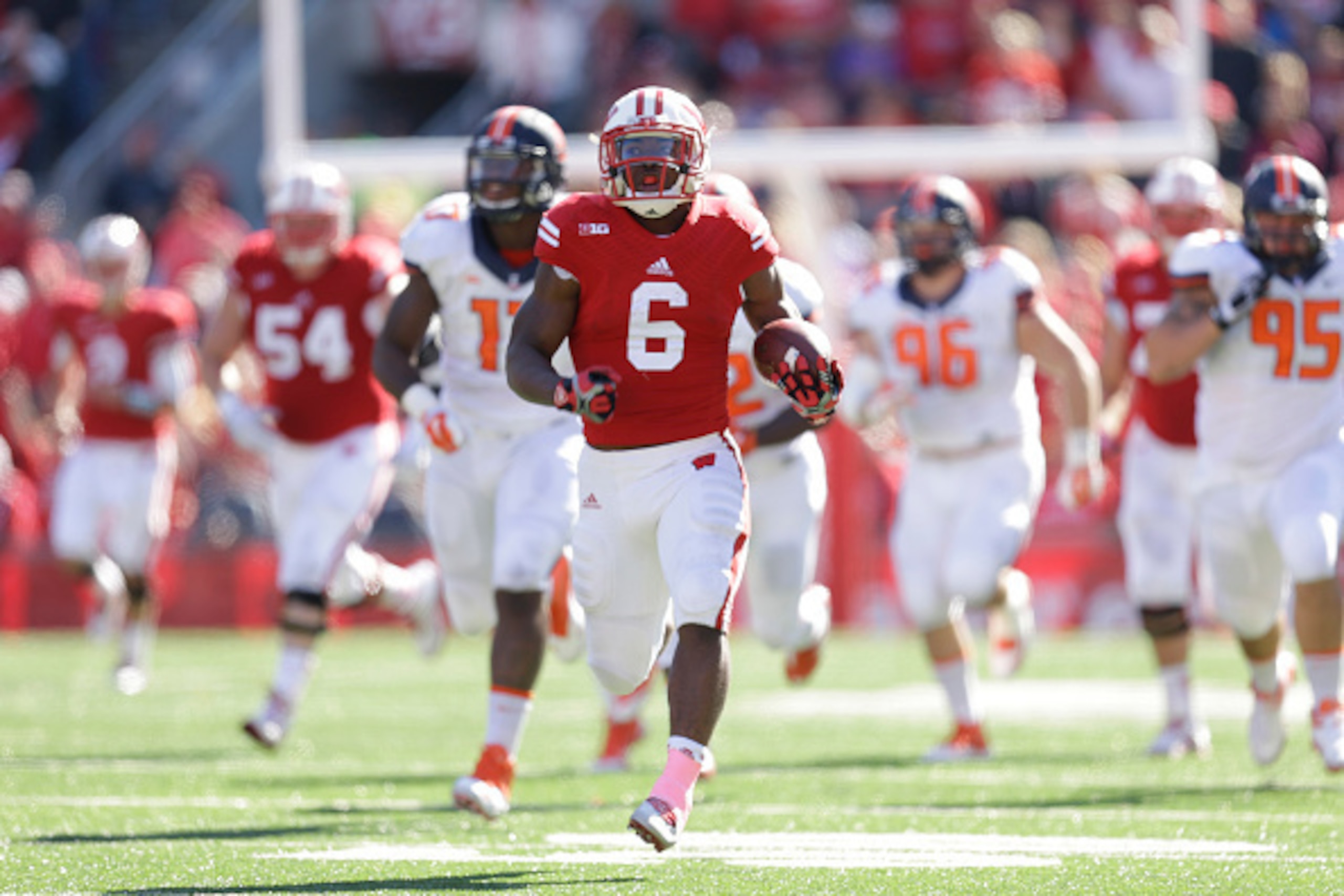 MADISON, WI - OCTOBER 11: Corey Clement #6 of the Wisconsin Badgers runs with the football during the game against the Illinois Fighting Illini at Camp Randall Stadium on October 11, 2014 in Madison, Wisconsin. (Photo by Mike McGinnis/Getty Images) MADISON, WI - OCTOBER 11: Corey Clement #6 of the Wisconsin Badgers runs with the football during the game against the Illinois Fighting Illini at Camp Randall Stadium on October 11, 2014 in Madison, Wisconsin. (Photo by Mike McGinnis/Getty Images)
