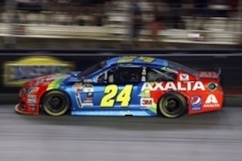 Aug 22, 2015; Bristol, TN, USA; Sprint Cup Series driver Jeff Gordon (24) during the Irwin Tools Night Race at Bristol Motor Speedway. Mandatory Credit: Peter Casey-USA TODAY Sports