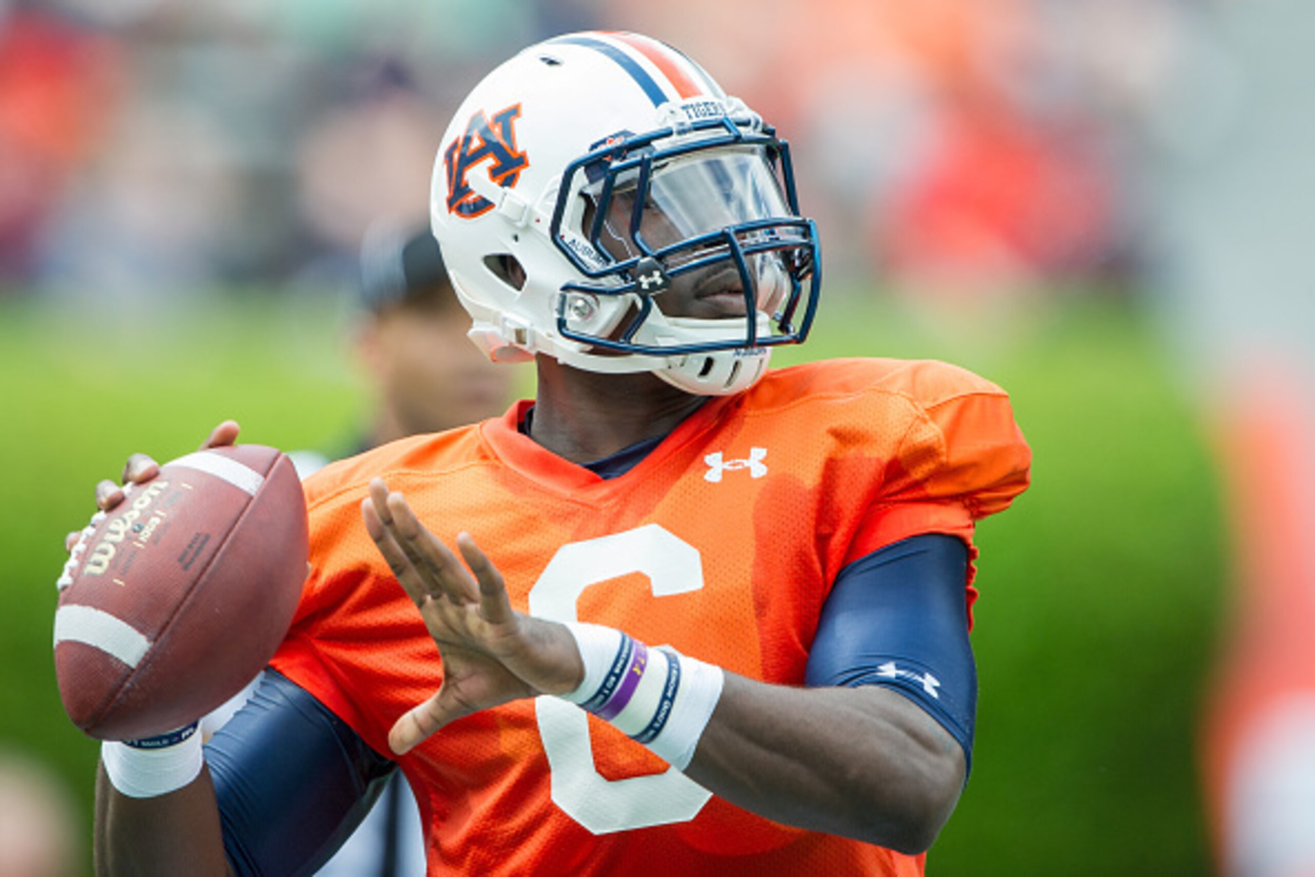 AUBURN, AL - APRIL 18: Jeremy Johnson #6 of Auburn Tigers during Auburn's A-Day game on April 18, 2015 at Jordan-Hare Stadium in Auburn, Alabama. (Photo by Michael Chang/Getty Images)