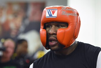 LAS VEGAS, NV - AUGUST 26:  Boxer Floyd Mayweather Jr. spars during a media workout at the Mayweather Boxing Club on August 26, 2015 in Las Vegas, Nevada. Mayweather will defend his WBC/WBA welterweight titles against Andre Berto on September 12 at MGM Gr