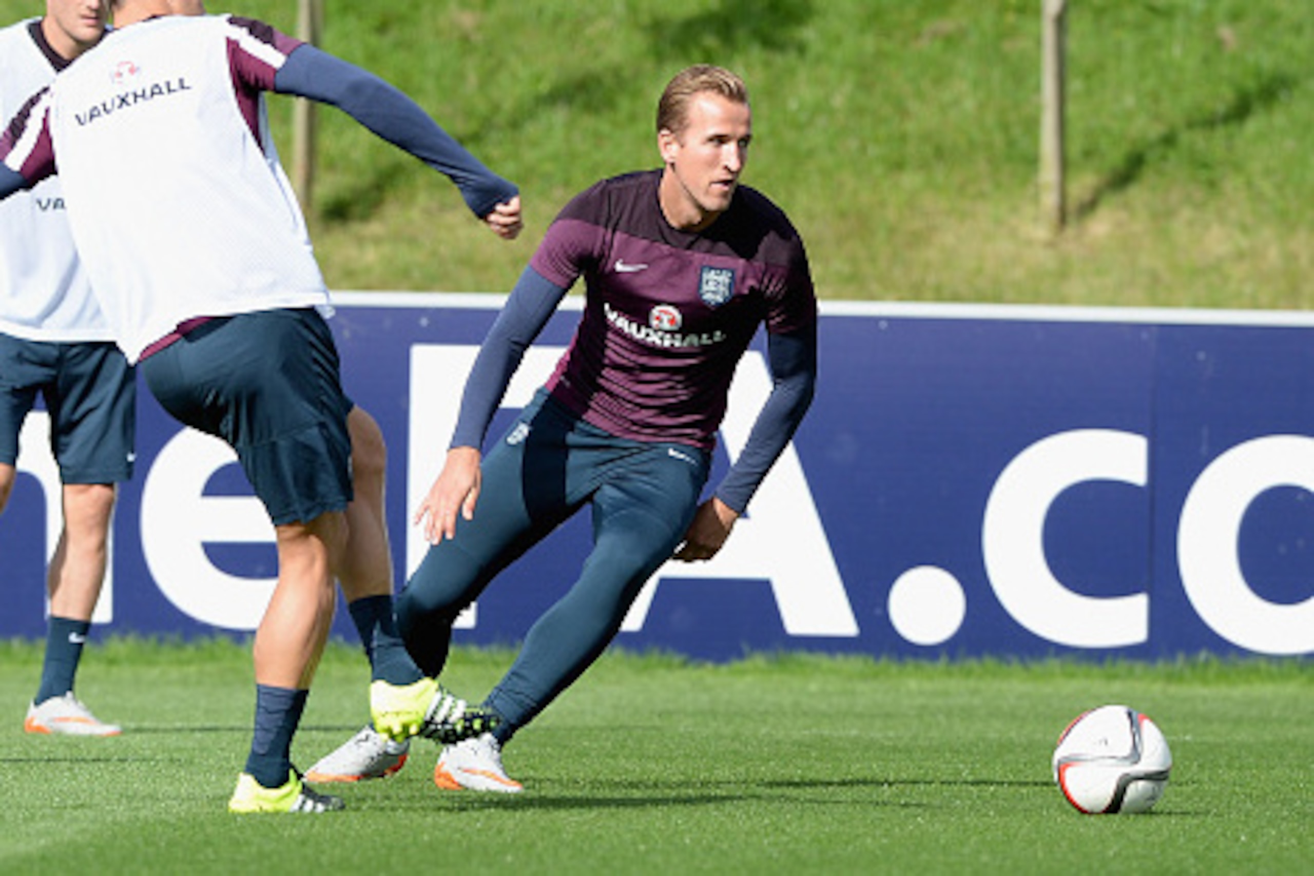 BURTON-UPON-TRENT, ENGLAND - SEPTEMBER 04:  Harry Kane and Phil Jagielka of England chase the ball during a training session at St Georges Park on September 4, 2015 in Burton-upon-Trent, England.  (Photo by Gareth Copley/Getty Images)