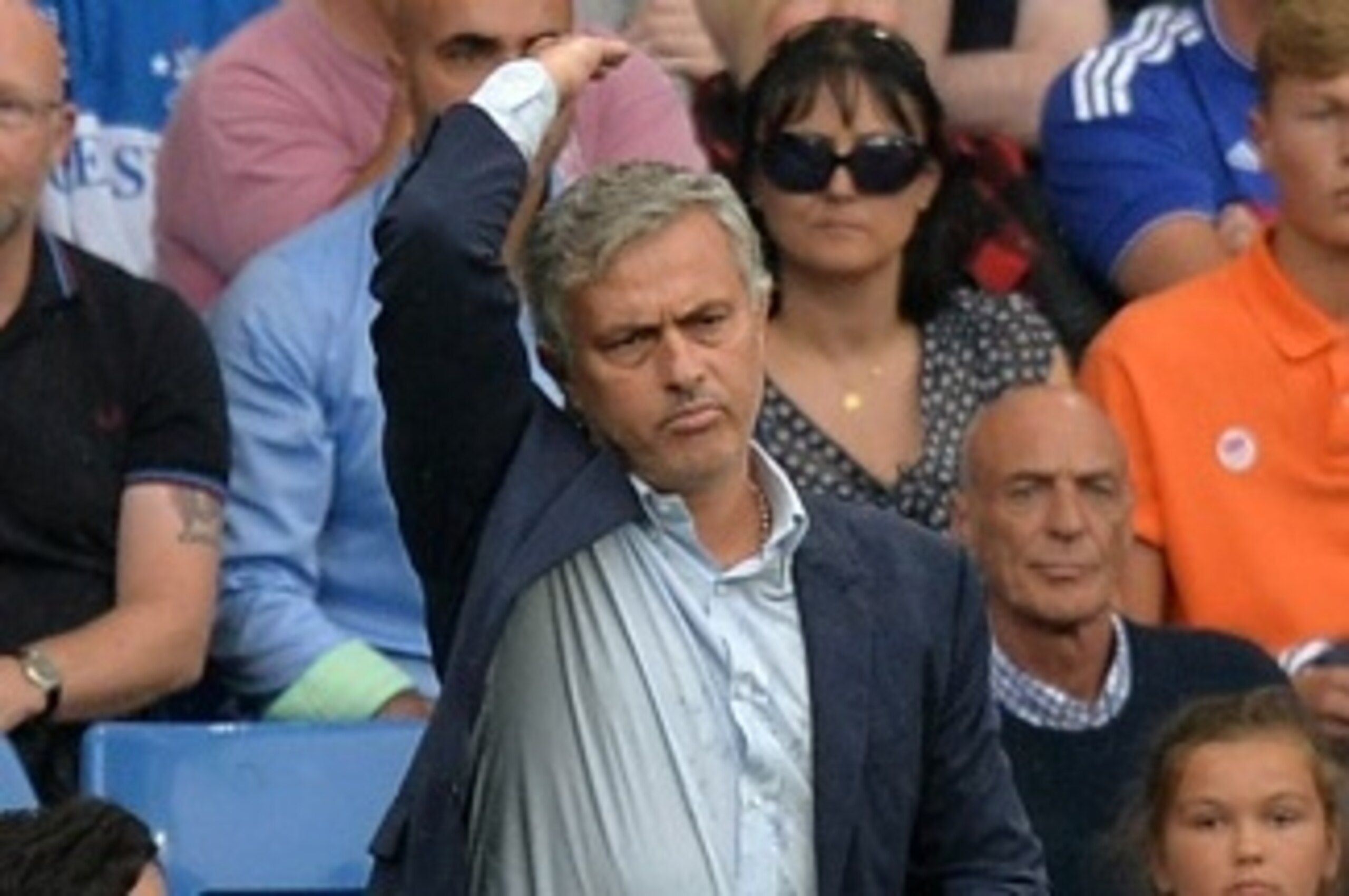 Chelsea's Portuguese manager Jose Mourinho gestures during the English Premier League football match between Chelsea and Crystal Palace at Stamford Bridge in London on August 29, 2015. Crystal Palace won the game 2-1. AFP PHOTO / OLLY GREENWOOD
RESTRICTE Chelsea's Portuguese manager Jose Mourinho gestures during the English Premier League football match between Chelsea and Crystal Palace at Stamford Bridge in London on August 29, 2015. Crystal Palace won the game 2-1. AFP PHOTO / OLLY GREENWOOD
RESTRICTE
