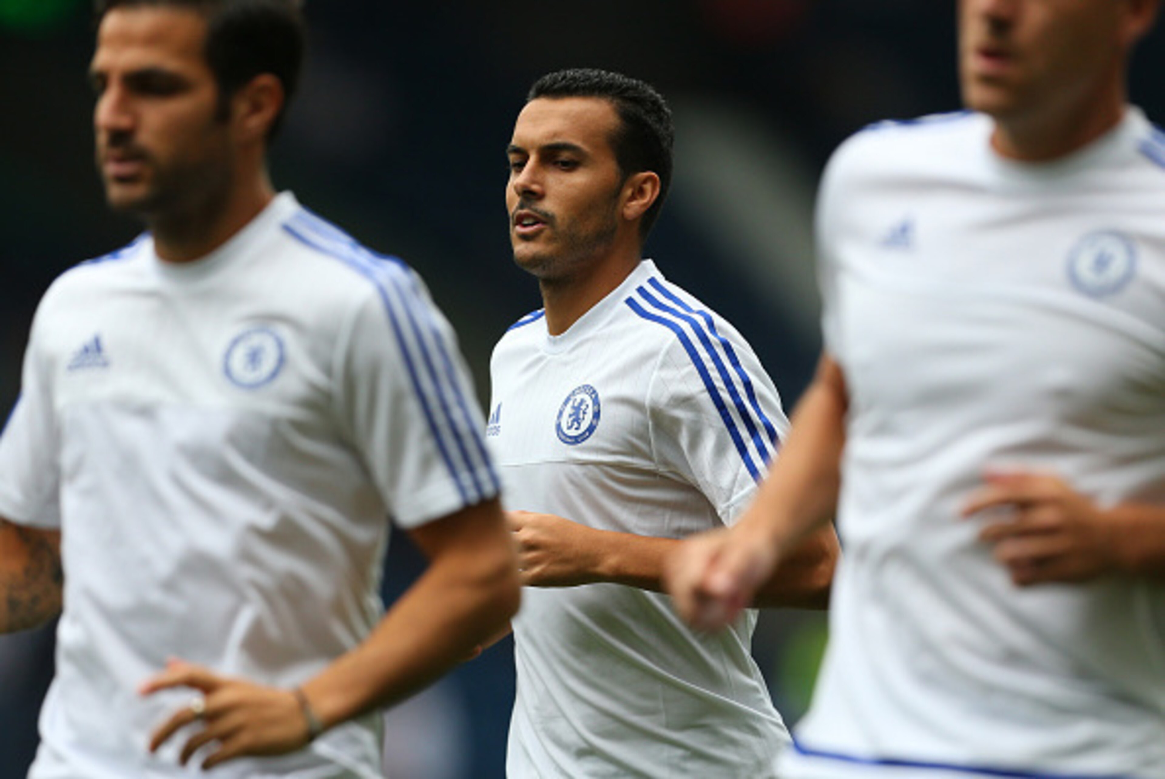 WEST BROMWICH, ENGLAND - AUGUST 23: Pedro of Chelsea warms up before the Barclays Premier League match between West Bromwich Albion and Chelsea on August 23, 2015 in West Bromwich, United Kingdom. (Photo by Catherine Ivill - AMA/Getty Images) WEST BROMWICH, ENGLAND - AUGUST 23: Pedro of Chelsea warms up before the Barclays Premier League match between West Bromwich Albion and Chelsea on August 23, 2015 in West Bromwich, United Kingdom. (Photo by Catherine Ivill - AMA/Getty Images)