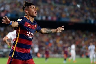 Neymar da Silva Santos Junior of FC Barcelona during the Joan Gamper Trophy match between Barcelona and AS Roma on August 5, 2015 at the Camp Nou stadium in Barcelona, Spain.(Photo by VI Images via Getty Images)