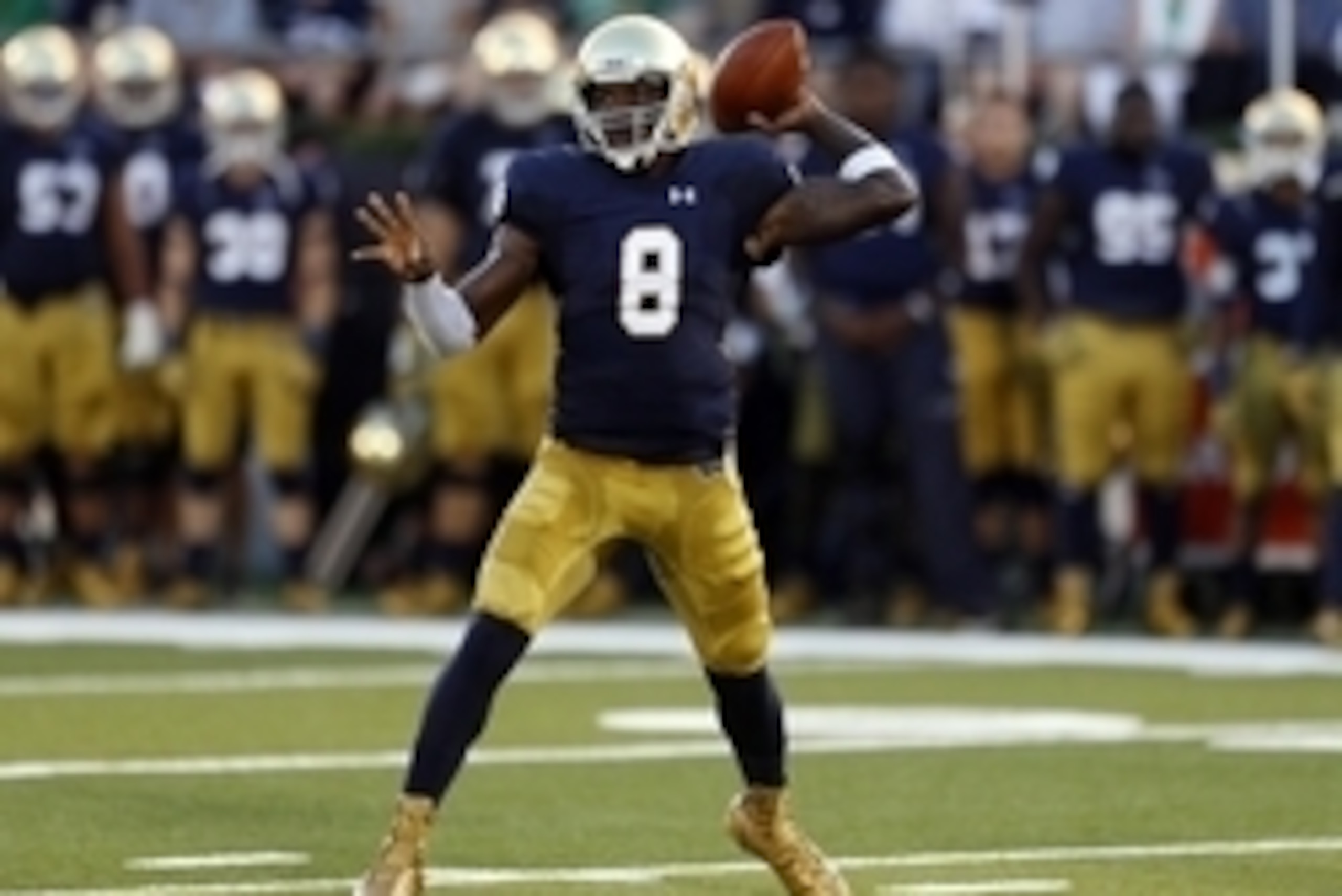 Sep 5, 2015; South Bend, IN, USA; Notre Dame Fighting Irish quarterback Malik Zaire (8) throws a pass against the Texas Longhorns at Notre Dame Stadium. Mandatory Credit: Brian Spurlock-USA TODAY Sports