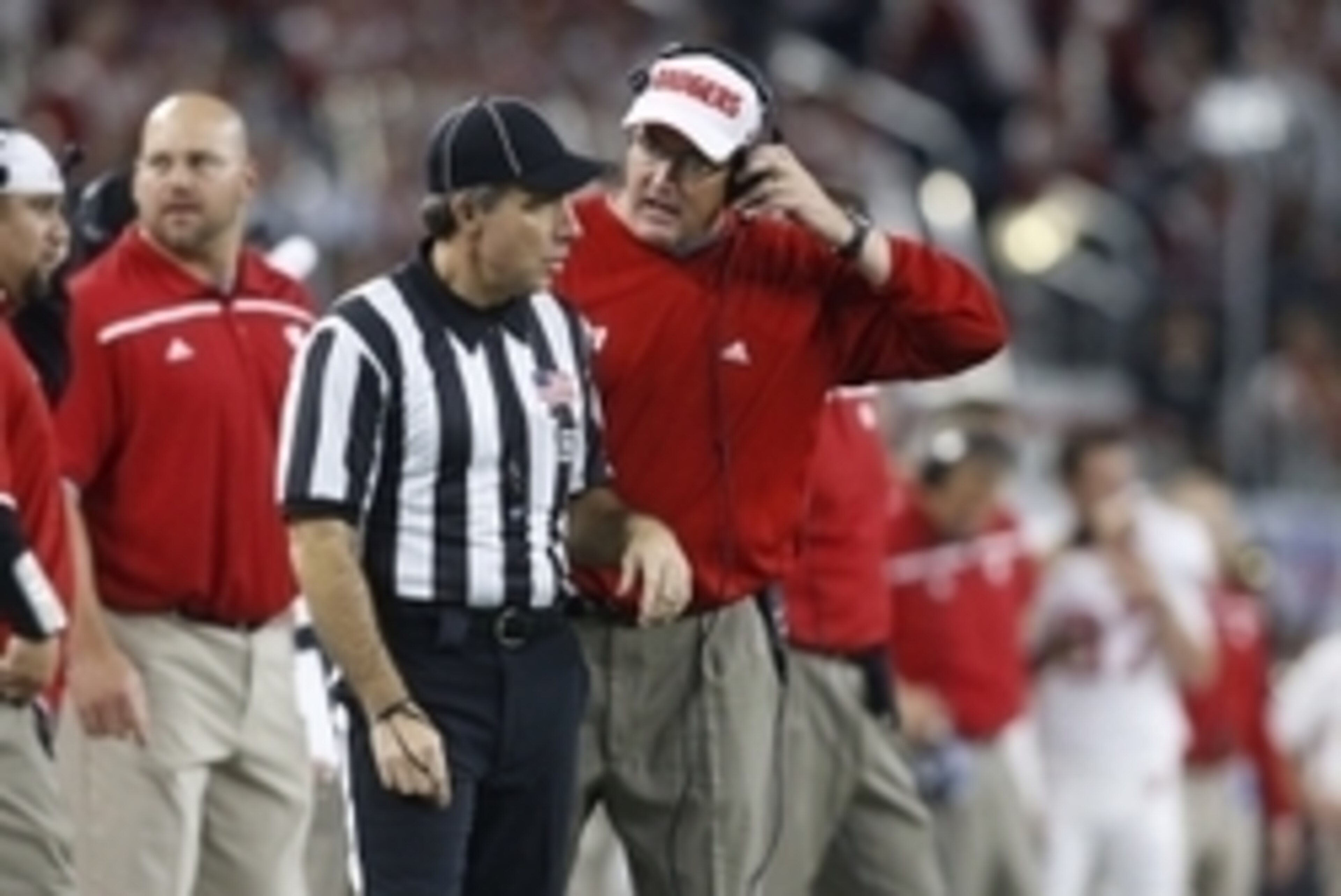 Sep 5, 2015; Arlington, TX, USA; Wisconsin Badgers head coach Paul Chryst talks to an official during the fourth quarter against the Alabama Crimson Tide at AT&T Stadium. Mandatory Credit: Tim Heitman-USA TODAY Sports Sep 5, 2015; Arlington, TX, USA; Wisconsin Badgers head coach Paul Chryst talks to an official during the fourth quarter against the Alabama Crimson Tide at AT&T Stadium. Mandatory Credit: Tim Heitman-USA TODAY Sports