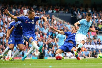 MANCHESTER, ENGLAND - AUGUST 16:  Sergio Aguero of Manchester City scores the opening goal during the Barclays Premier League match between Manchester City and Chelsea at Etihad Stadium on August 16, 2015 in Manchester, United Kingdom.  (Photo by Alex Liv