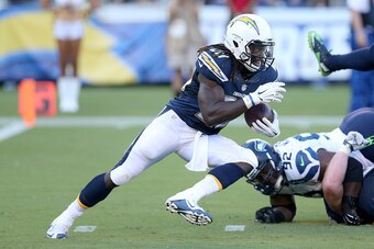 SAN DIEGO, CA - AUGUST 29:  Running back Melvin Gordon #28 of the San Diego Chargers carries the ball against the Seattle Seahawks during preseason at Qualcomm Stadium on August 29, 2015 in San Diego, California.  (Photo by Stephen Dunn/Getty Images)