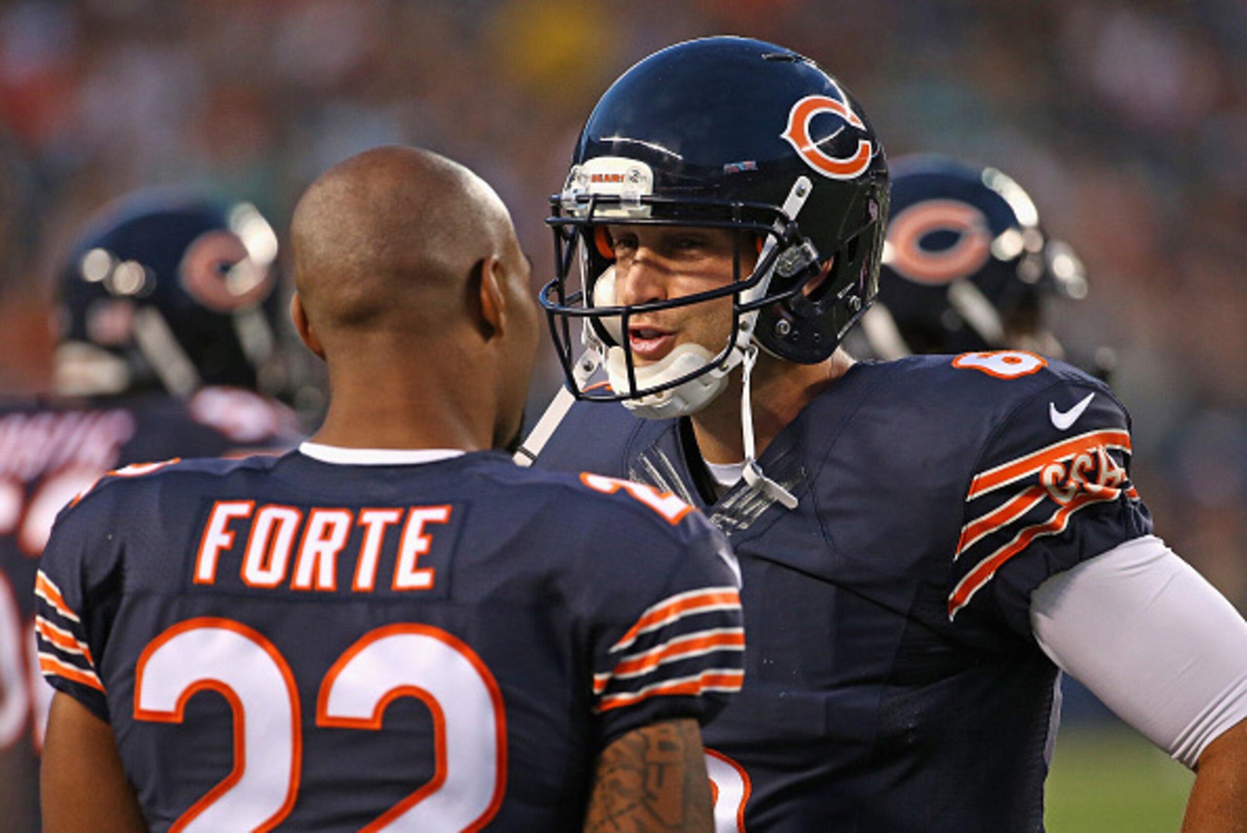 CHICAGO, IL - AUGUST 13: Jay Cutler #6 of the Chicago Bears talks with Matt Forte #22 during a preseason game against the Miami Dolphins
at Soldier Field on August 13, 2015 in Chicago, Illinois. (Photo by Jonathan Daniel/Getty Images)