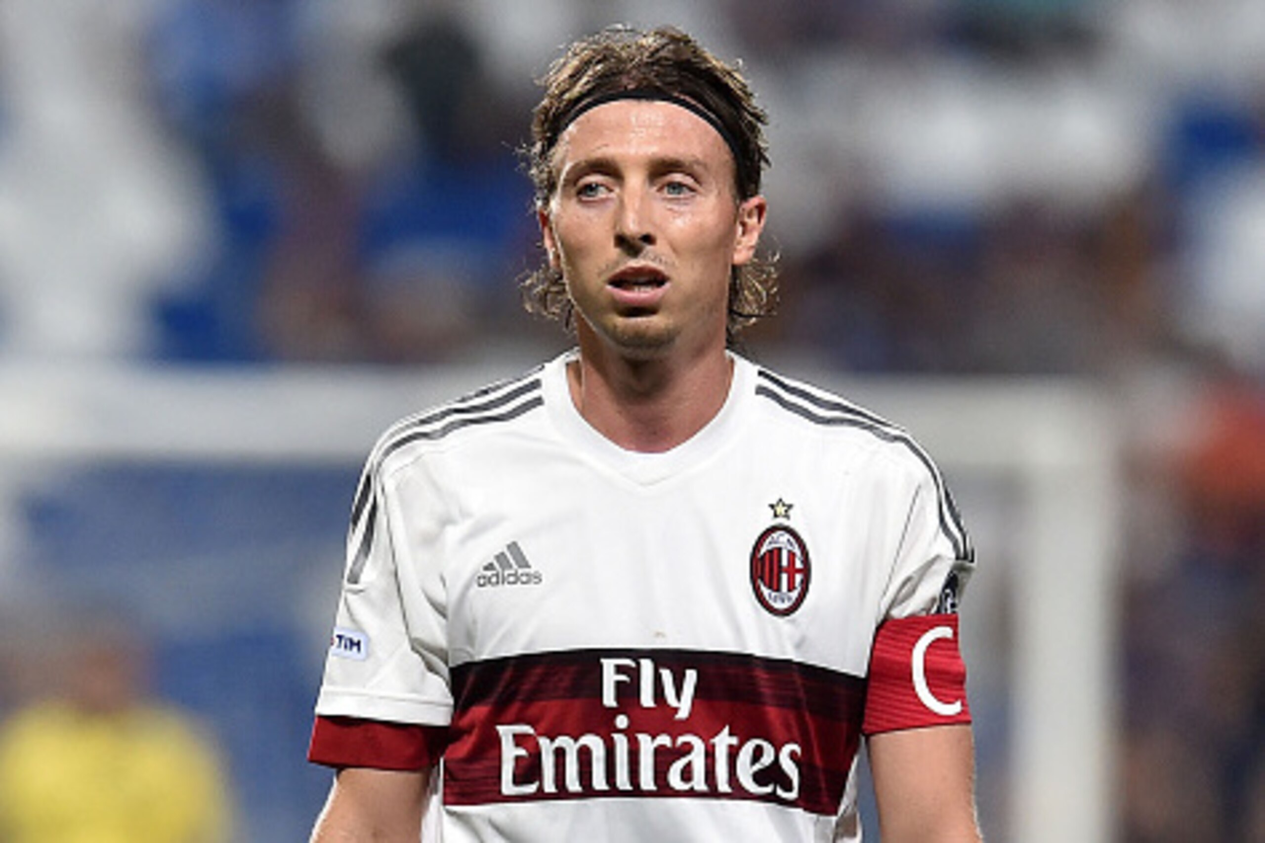 REGGIO NELL'EMILIA, ITALY - AUGUST 12: Riccardo Montolivo of Milan in action during the TIM pre-season tournament match between AC Milan and US Sassuolo Calcio at Mapei Stadium - Città del Tricolore on August 12, 2015 in Reggio nell'Emilia, Italy.  (Photo