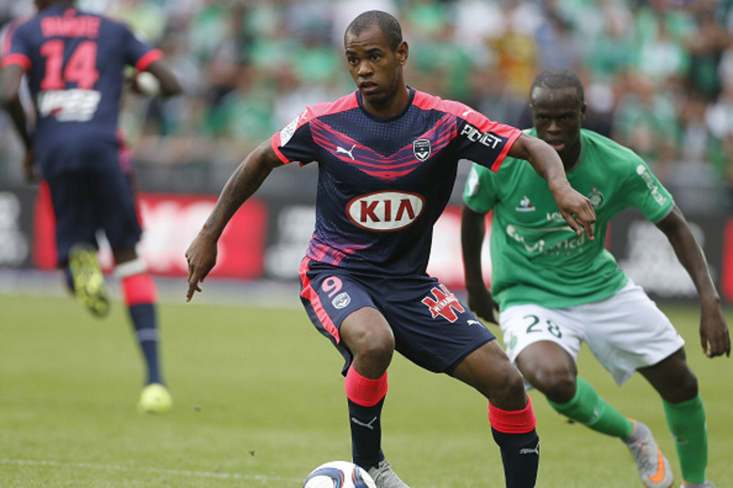 SAINT-ETIENNE - AUGUST 15: Diego Rolan of Bordeaux in action during the French Ligue 1 match between AS Saint-Etienne (ASSE) and FC Girondins de Bordeaux at Stade Geoffroy-Guichard on August 15, 2015 in Saint-Etienne, France. (Photo by Jean Catuffe/Getty 