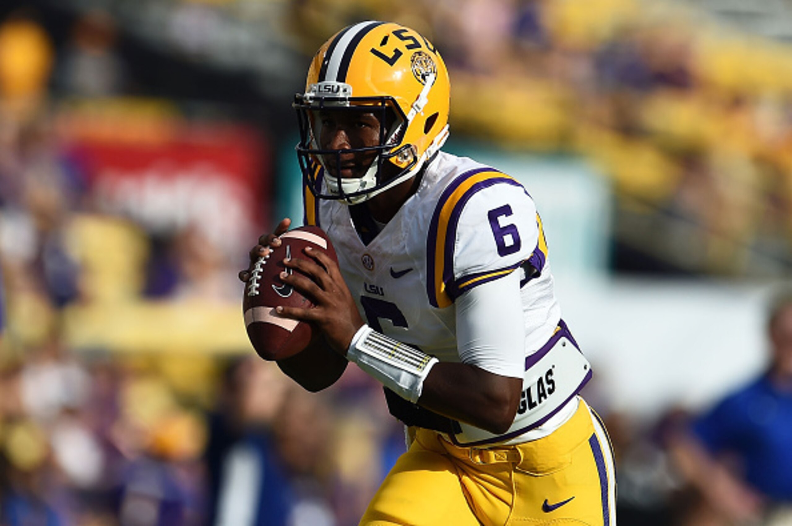 BATON ROUGE, LA - SEPTEMBER 05:  Brandon Harris #6 of the LSU Tigers participates in warmups prior to a game against the McNeese State Cowboys at Tiger Stadium on September 5, 2015 in Baton Rouge, Louisiana.  (Photo by Stacy Revere/Getty Images)