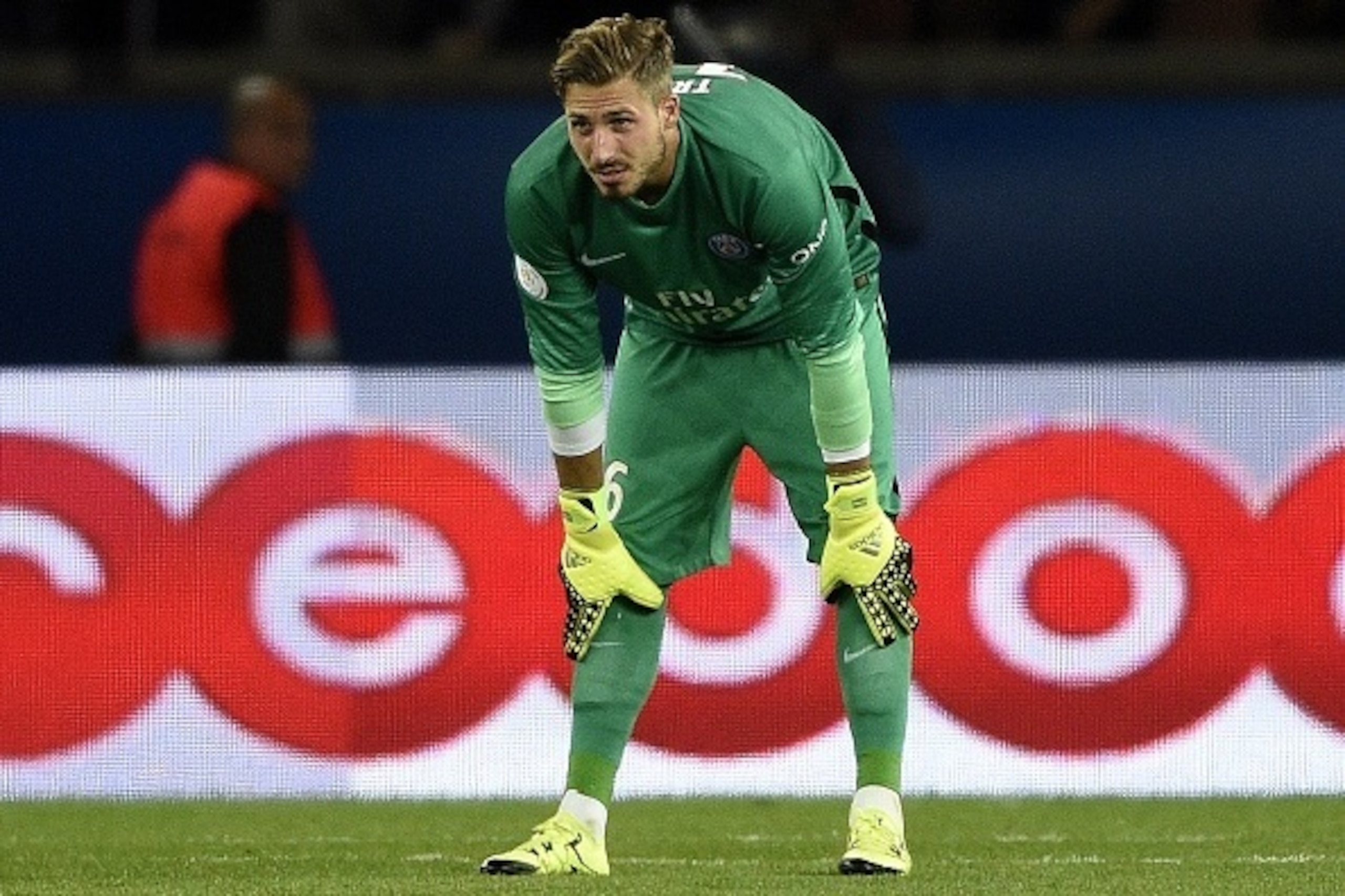Paris Saint-Germain's German goalkeeper Kevin Trapp reacts at the end of the French L1 football match between Paris Saint-Germain (PSG) and Bordeaux at the Parc des Princes stadium in Paris on September 11, 2015. AFP PHOTO / FRANCK FIFE        (Photo cred