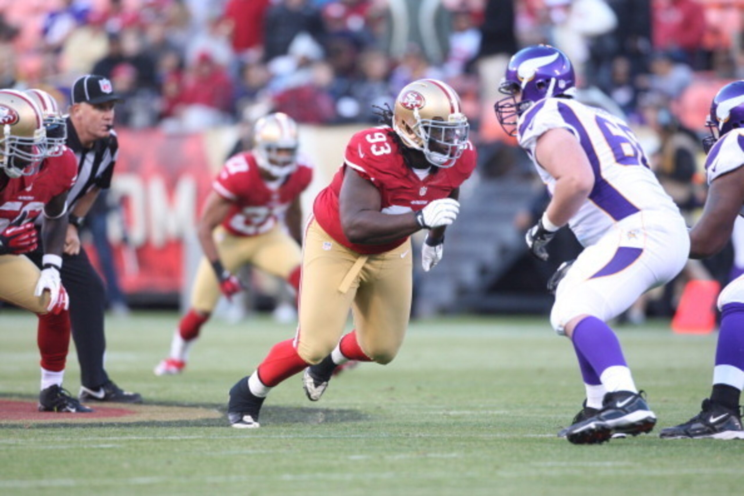 SAN FRANCISCO, CA - AUGUST 10: Ian Williams #93 of the San Francisco 49ers rushes the quarterback during the game against the Minnesota Vikings at Candlestick Park on August 10, 2012 in San Francisco, California. The 49ers defeated the Vikings 17-6. (Phot
