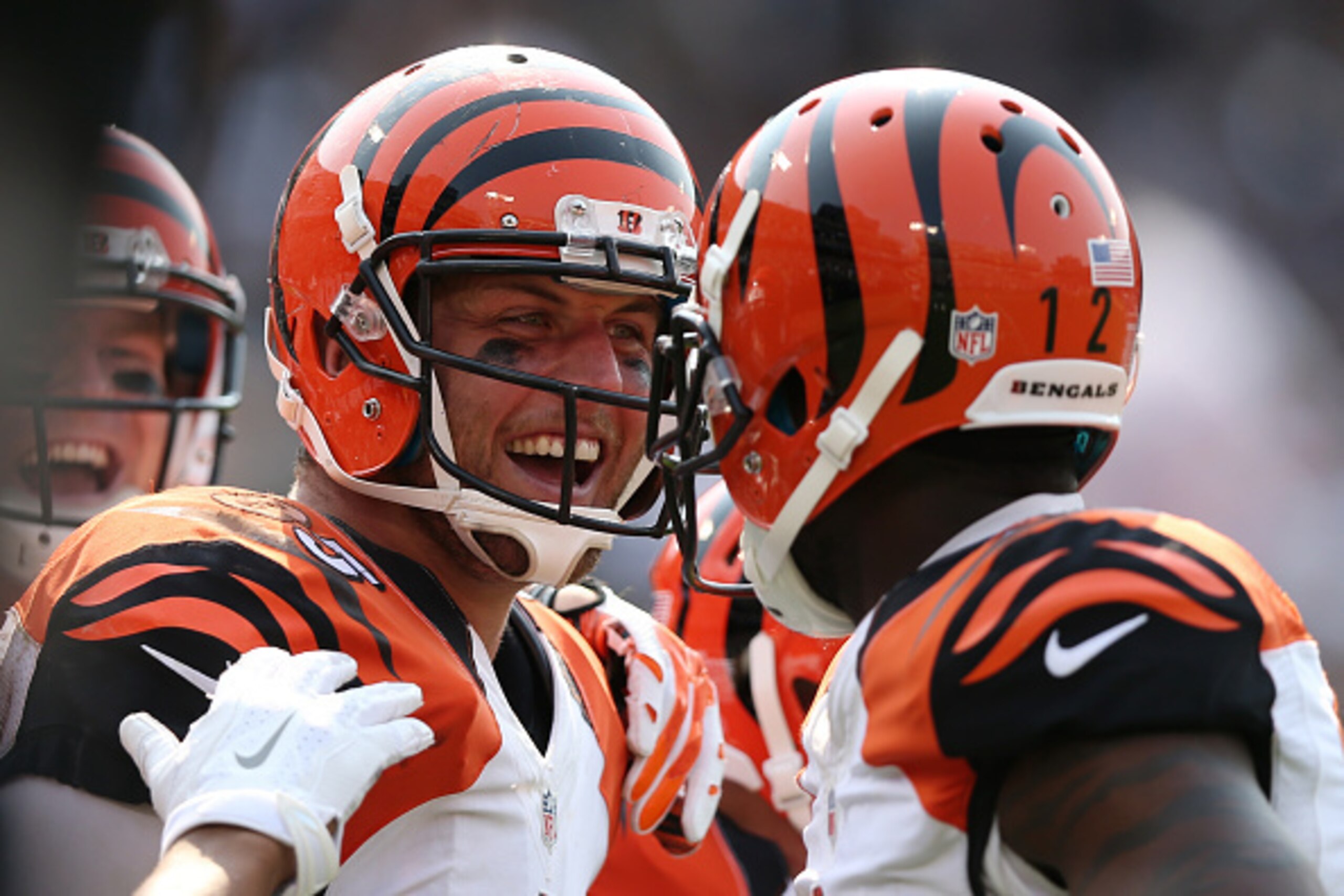 OAKLAND, CA - SEPTEMBER 13: Tyler Eifert #85 of the Cincinnati Bengals celebrates after catching a touchdown pass with Mohamed Sanu #12 during the second half of their NFL game against the Oakland Raiders at O.co Coliseum on September 13, 2015 in Oakland OAKLAND, CA - SEPTEMBER 13: Tyler Eifert #85 of the Cincinnati Bengals celebrates after catching a touchdown pass with Mohamed Sanu #12 during the second half of their NFL game against the Oakland Raiders at O.co Coliseum on September 13, 2015 in Oakland