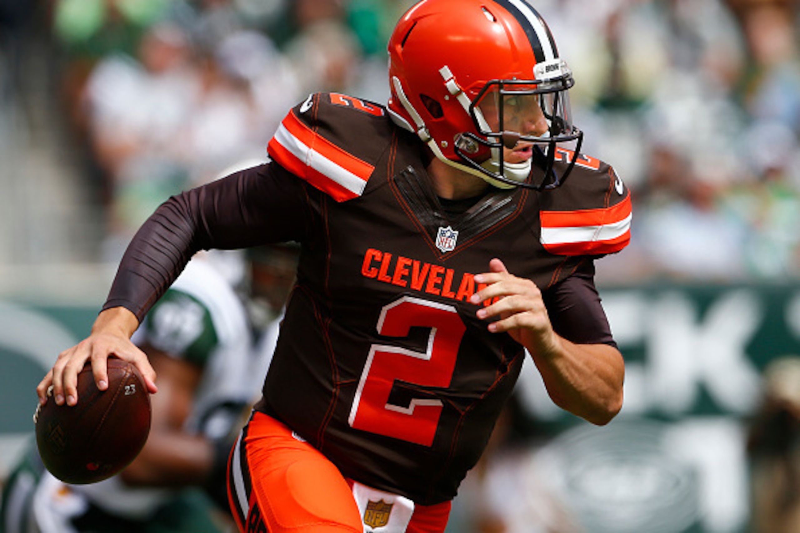 EAST RUTHERFORD, NJ - SEPTEMBER 13: Quarterback Johnny Manziel #2 of the Cleveland Browns runs against the New York Jets during the first quarter at MetLife Stadium on September 13, 2015 in East Rutherford, New Jersey. The Jets won 31-10. (Photo by Rich S