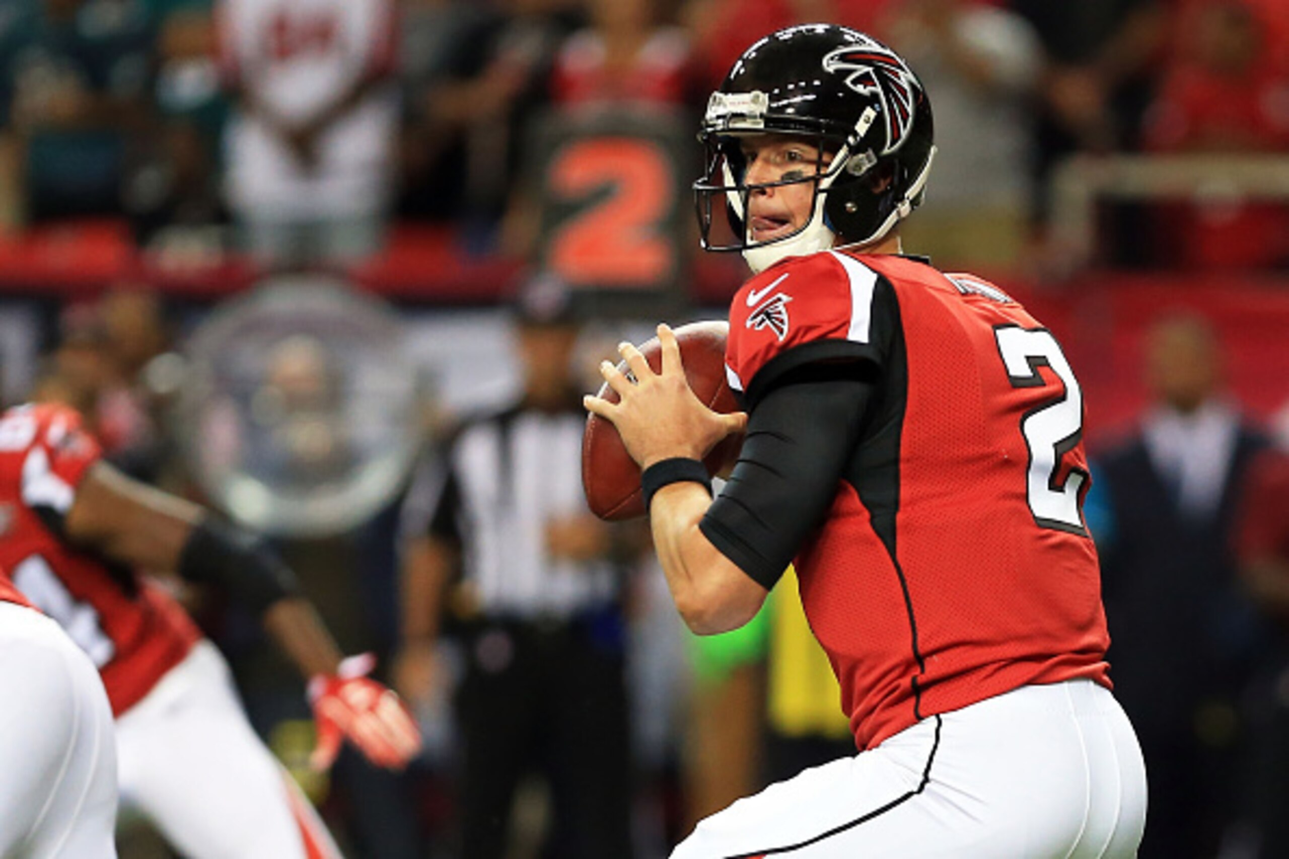 ATLANTA, GA - SEPTEMBER 14: Matt Ryan #2 of the Atlanta Falcons throws a pass during the first half against the Philadelphia Eagles at the Georgia Dome on September 14, 2015 in Atlanta, Georgia. (Photo by Daniel Shirey/Getty Images) ATLANTA, GA - SEPTEMBER 14: Matt Ryan #2 of the Atlanta Falcons throws a pass during the first half against the Philadelphia Eagles at the Georgia Dome on September 14, 2015 in Atlanta, Georgia. (Photo by Daniel Shirey/Getty Images)