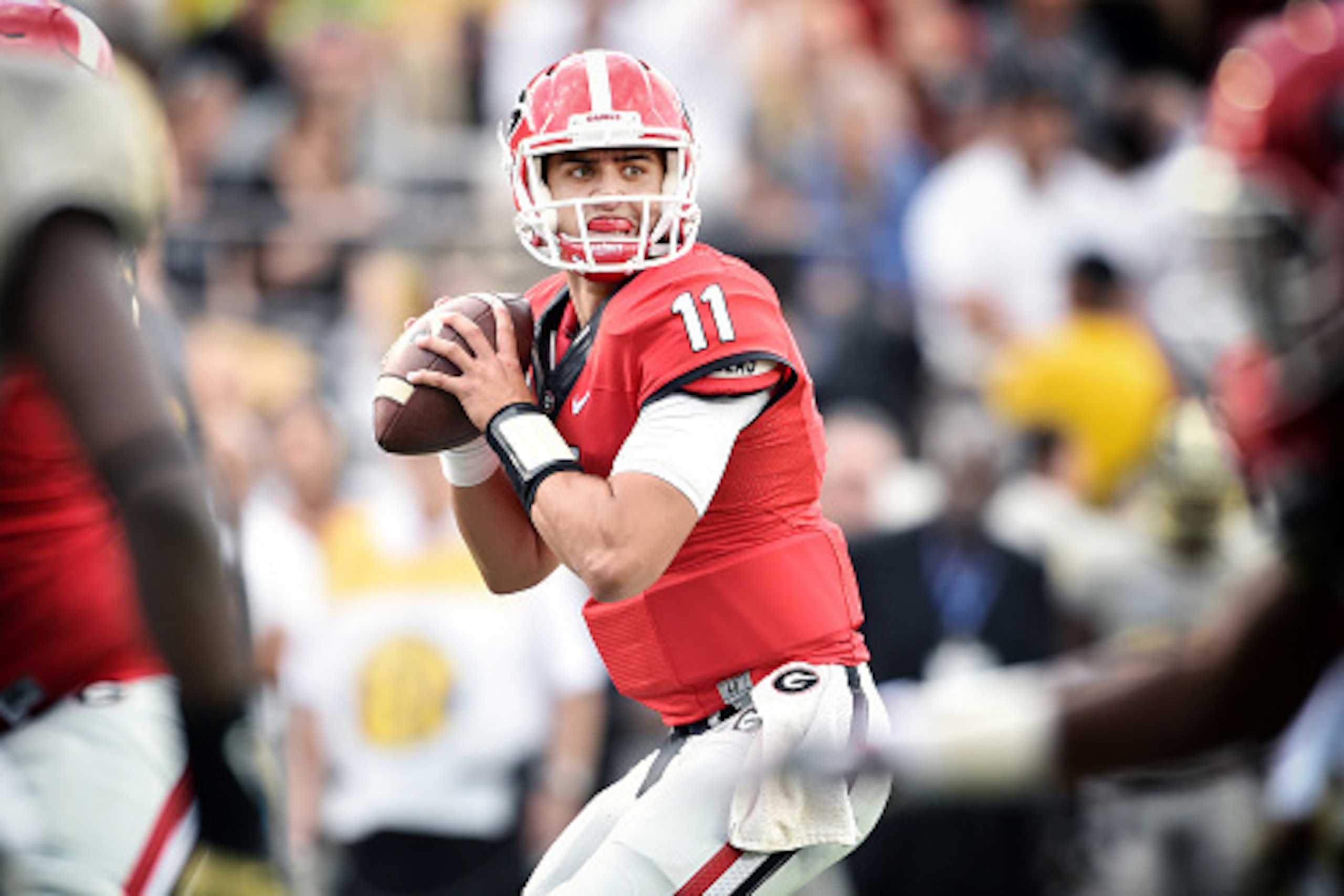 NASHVILLE, TN - SEPTEMBER 12: Quarterback Greyson Lambert #11 of the Georgia Bulldogs looks for a receiver against the Vanderbilt Commodores at Vanderbilt Stadium on September 12, 2015 in Nashville, Tennessee. (Photo by Ronald C. Modra/Sports Imagery/Ge NASHVILLE, TN - SEPTEMBER 12: Quarterback Greyson Lambert #11 of the Georgia Bulldogs looks for a receiver against the Vanderbilt Commodores at Vanderbilt Stadium on September 12, 2015 in Nashville, Tennessee. (Photo by Ronald C. Modra/Sports Imagery/Ge
