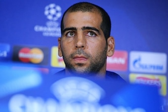 Maccabi Tel Aviv's Israeli defender Tal Ben Haim delivers a press conference at Stamford Bridge in London on September 15, 2015, ahead of the team's forthcoming UEFA Champions League group G football match against Chelsea. AFP PHOTO / GLYN KIRK        (Ph