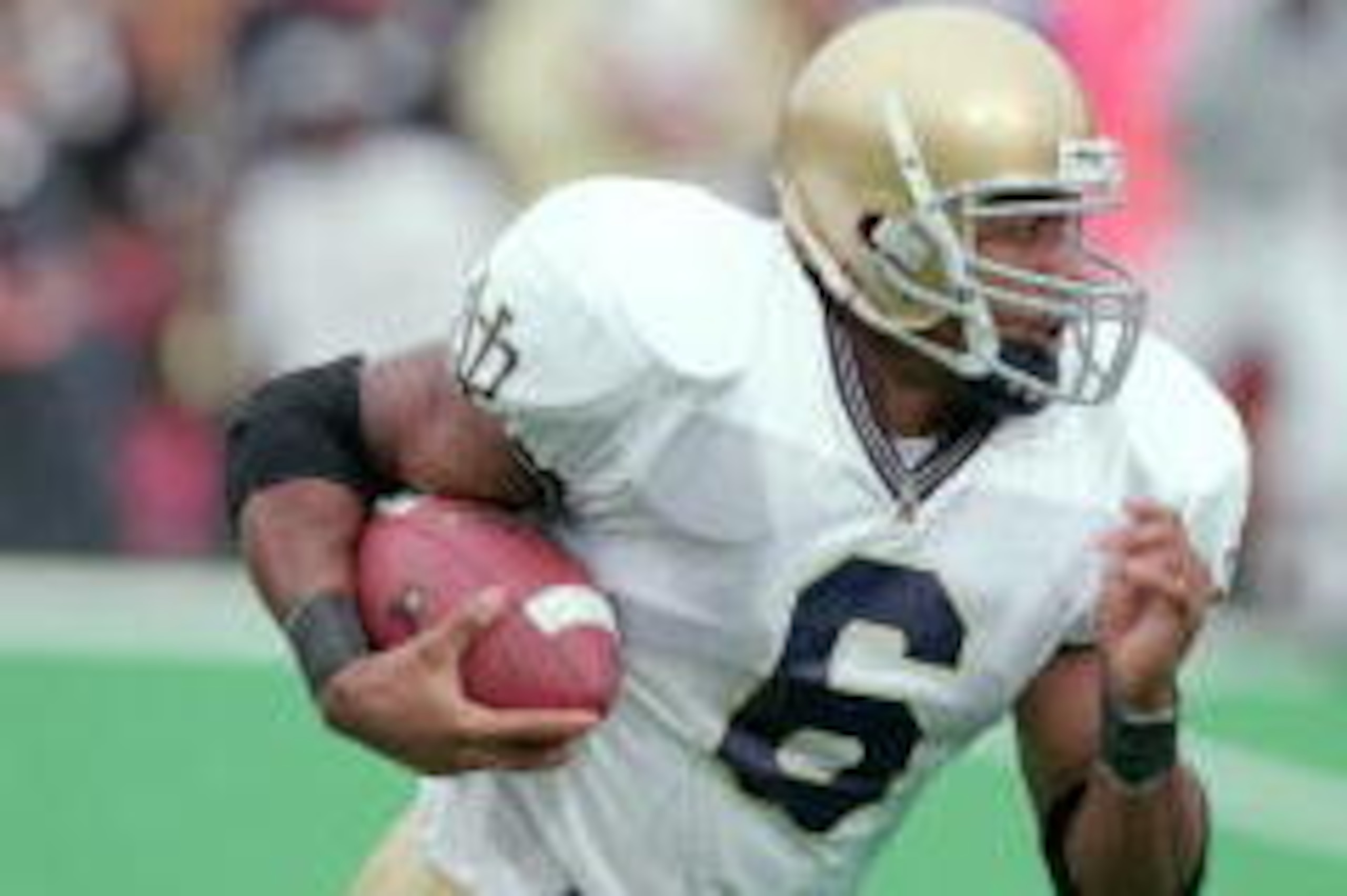 23 Sep 2000:  David Givens #6 of the Notre Dame Fighting Irish runs with the ball during the game against the Michigan State Spartans at the Spartan Stadium in East Lansing, Michigan. The Spartans defeated the Fighting Irish 27-21.Mandatory Credit: Tom Pi