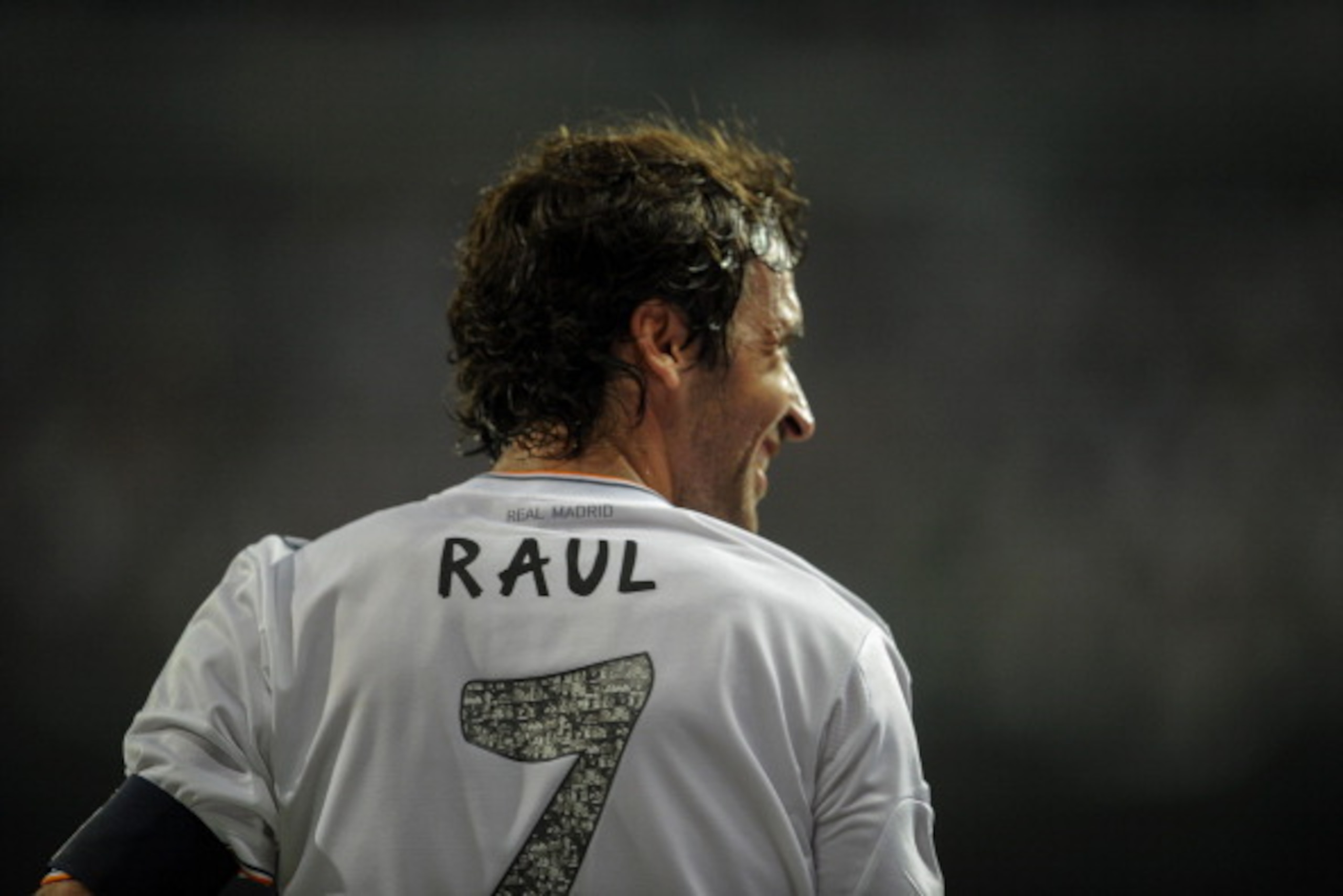 Real Madrid's forward Raul reacts during the Santiago Bernabeu trophy football match Real Madrid CF vs Al-Sadd SC at the Santiago Bernabeu stadium in Madrid on August 22, 2013.    AFP PHOTO/ PEDRO ARMESTRE        (Photo credit should read PEDRO ARMESTRE/A