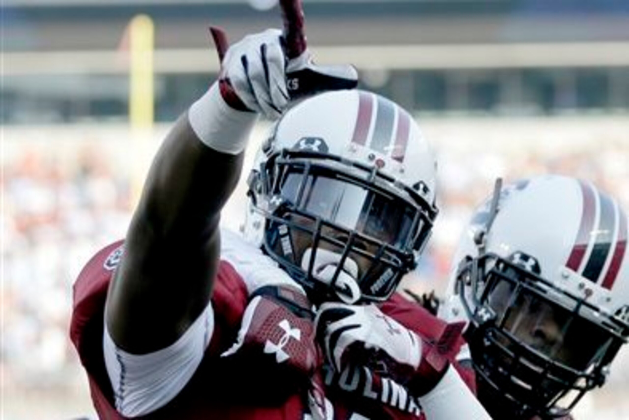 South Carolina LB Skai Moore South Carolina LB Skai Moore