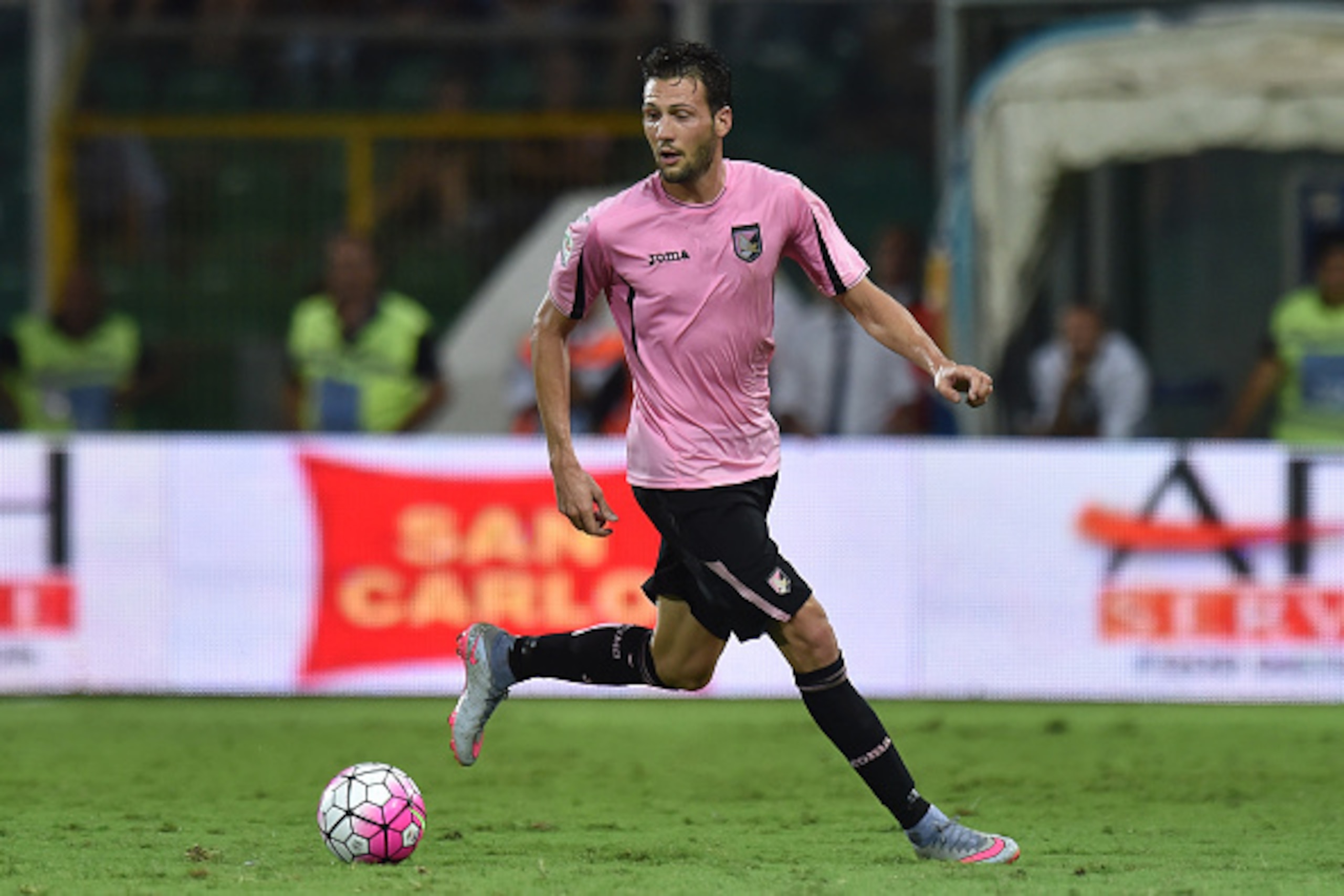 PALERMO, ITALY - AUGUST 23:  Franco Vazquez of Palermo in action during the Serie A match between US Citta di Palermo and Genoa CFC at Stadio Renzo Barbera on August 23, 2015 in Palermo, Italy.  (Photo by Tullio M. Puglia/Getty Images)