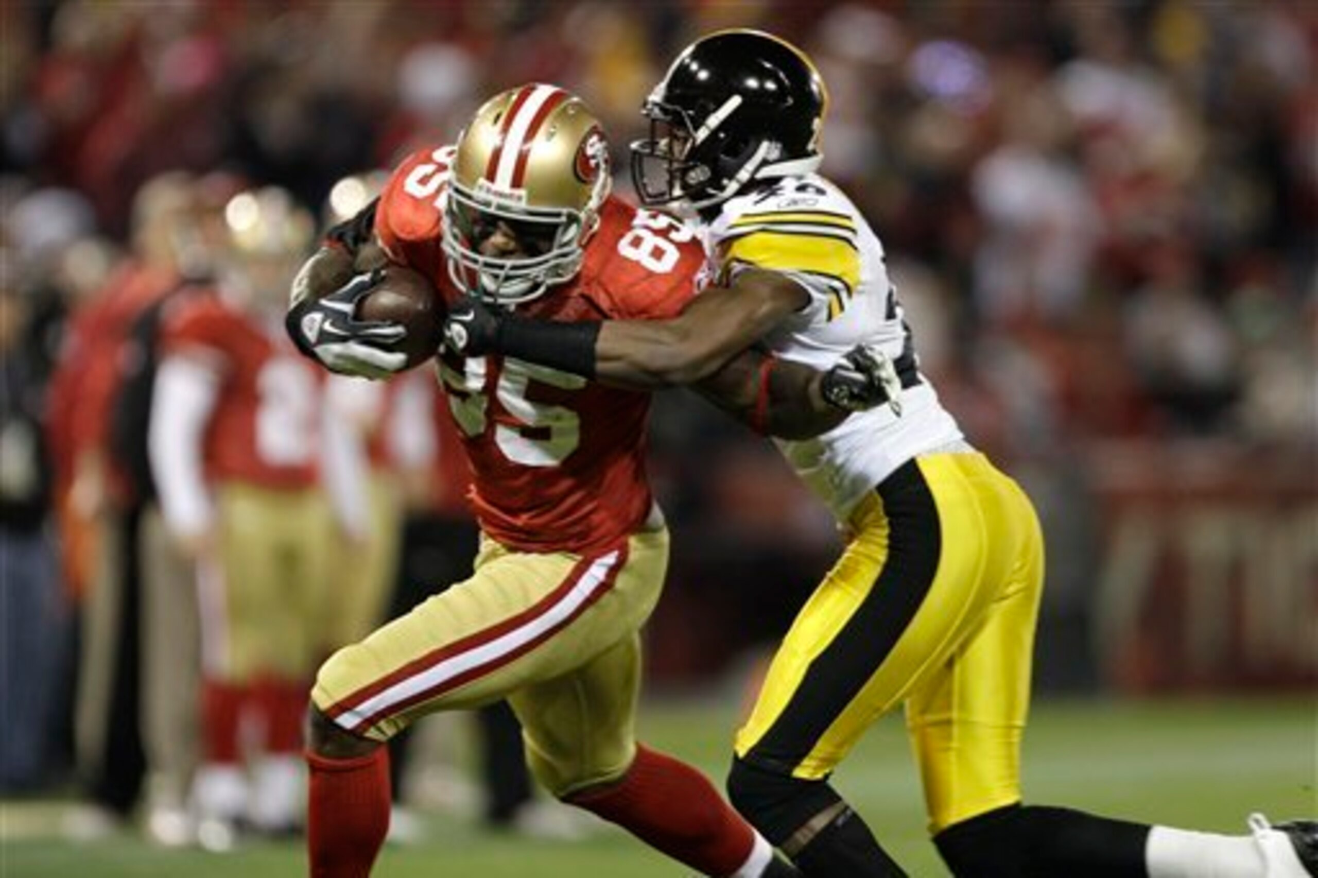 Tight end Vernon Davis could be a critical factor in San Francisco's efforts on Sunday.