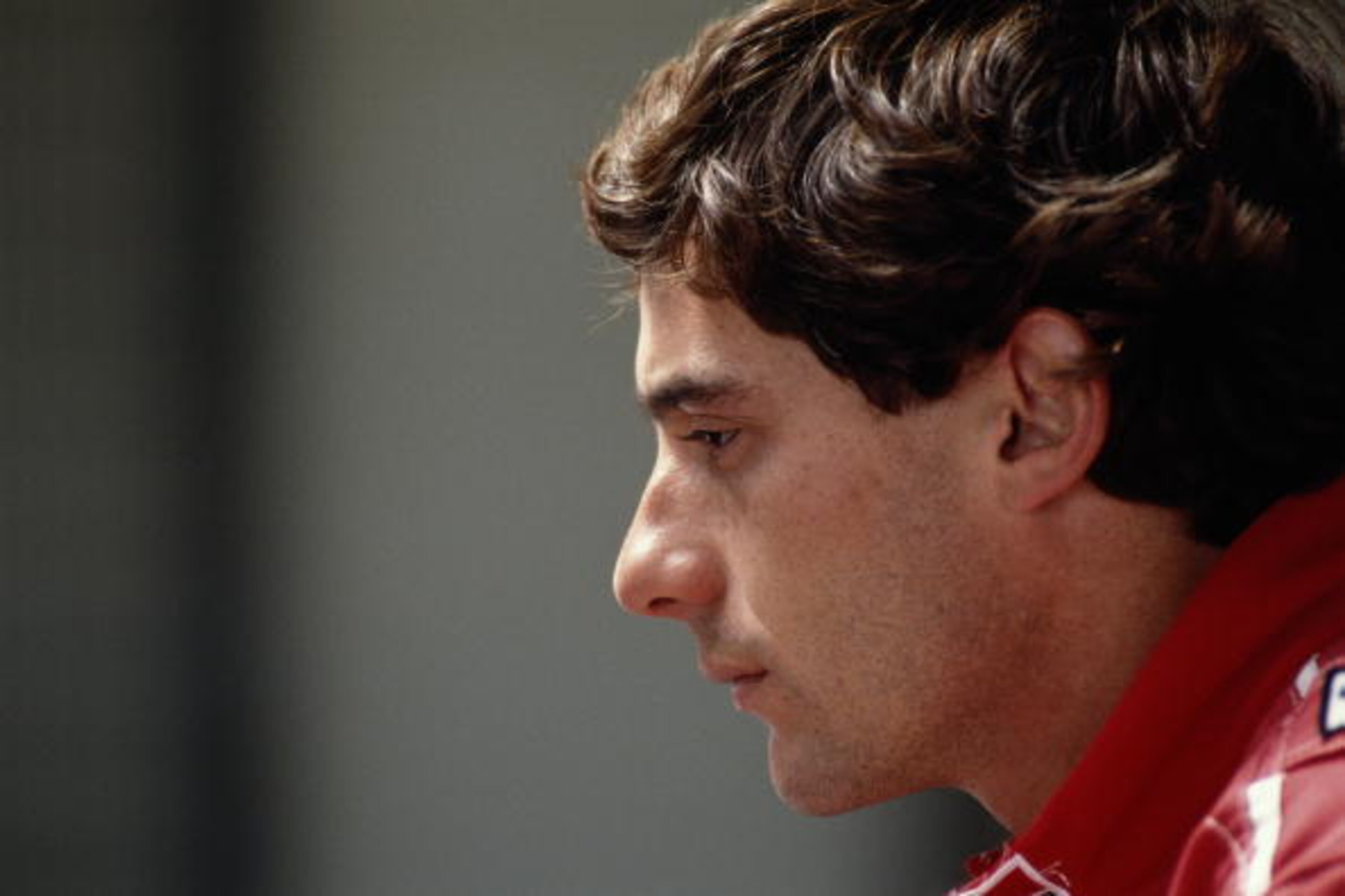 Ayrton Senna driver the Honda Marlboro McLaren MP4/5B during pre season testing in February 1990 at the Autodromo Enzo e Dino Ferrari in Imola, San Marino. (Photo by Pascal Rondeau/Getty Images)