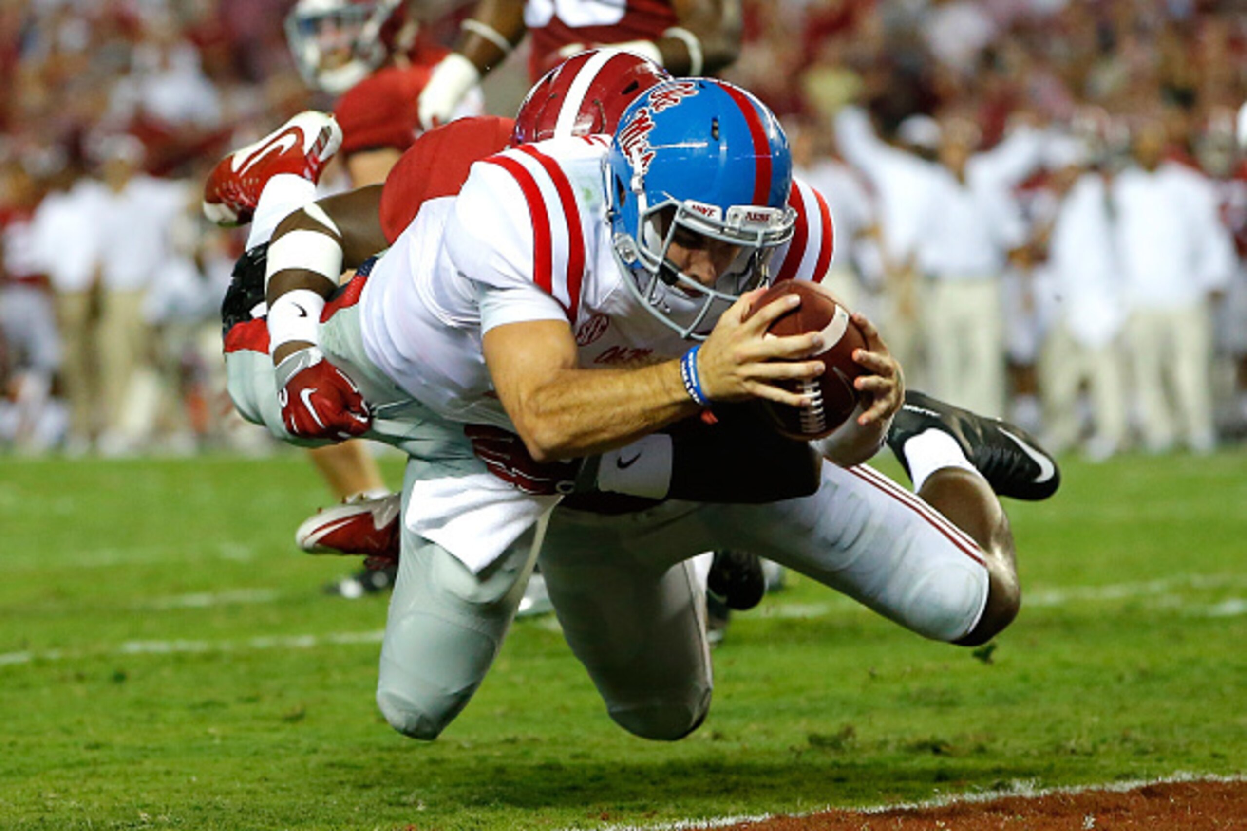 TUSCALOOSA, AL - SEPTEMBER 19:  Chad Kelly #10 of the Mississippi Rebels dives for a touchdown against Shaun Hamilton #20 of the Alabama Crimson Tide at Bryant-Denny Stadium on September 19, 2015 in Tuscaloosa, Alabama.  (Photo by Kevin C. Cox/Getty Image