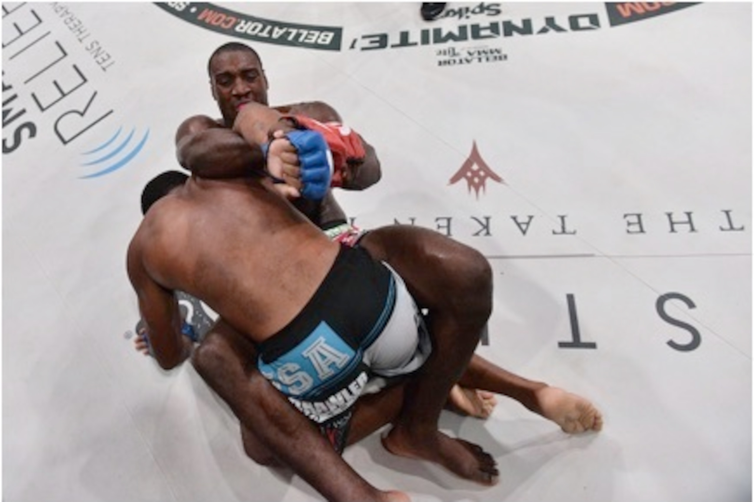 Davis submits Newton.