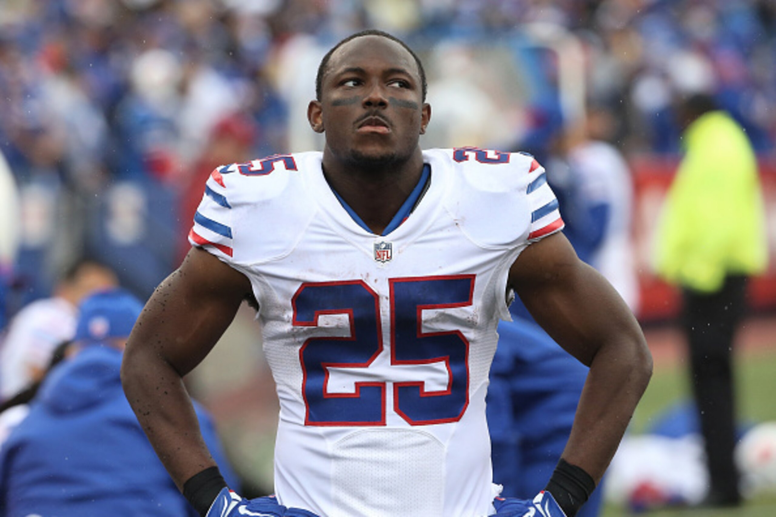 ORCHARD PARK, NY - SEPTEMBER 13: LeSean McCoy #25 of the Buffalo Bills on the sideline during NFL game action against the Indianapolis Colts at Ralph Wilson Stadium on September 13, 2015 in Orchard Park, New York. (Photo by Tom Szczerbowski/Getty Images)