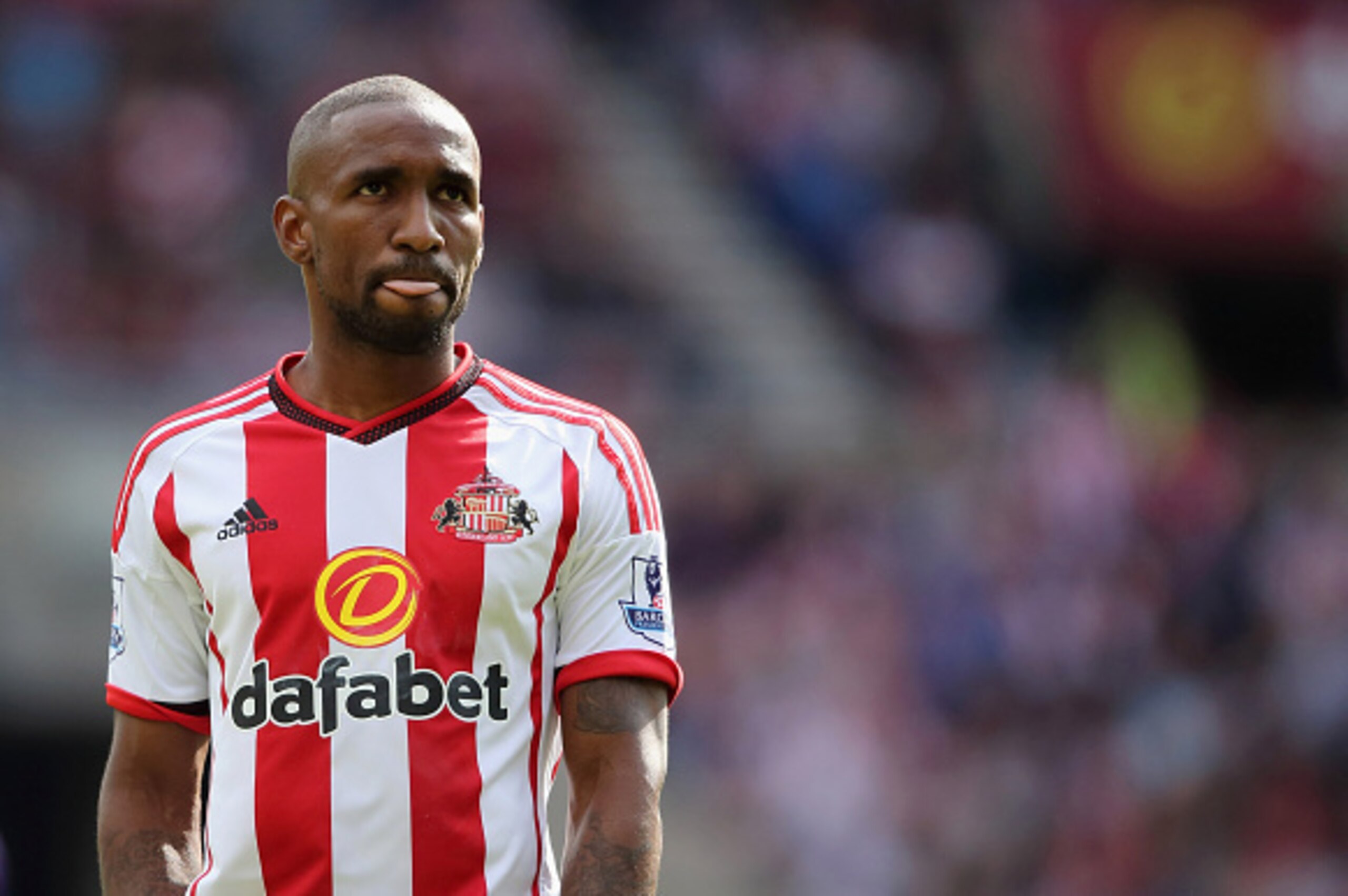 SUNDERLAND, ENGLAND - SEPTEMBER 13:  Jermain Defoe of Sunderland looks on in defeat after the Barclays Premier League match between Sunderland and Tottenham Hotspur at the Stadium of Light on September 13, 2015 in Sunderland, United Kingdom.  (Photo by Ma