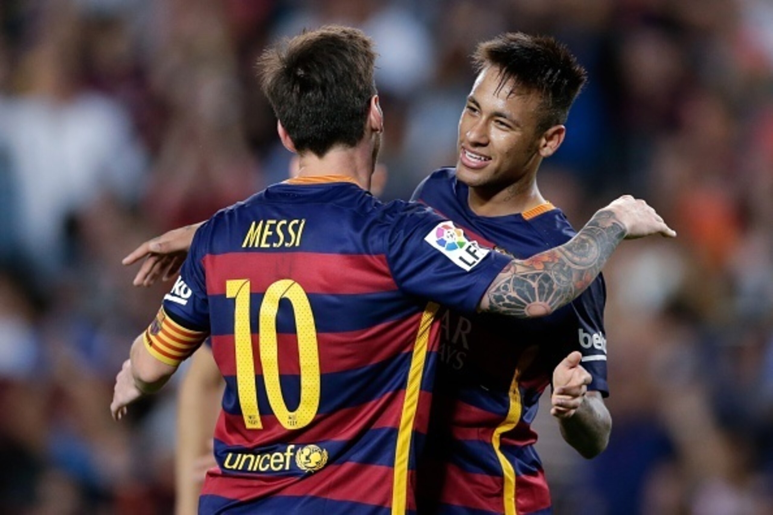 (L-R) Lionel Messi of FC Barcelona, Neymar da Silva Santos Junior of FC Barcelona during the Primera Division match between FC Barcelona and Levante UD on September 20, 2015 at Camp Nou stadium in Barcelona, Spain.(Photo by VI Images via Getty Images)