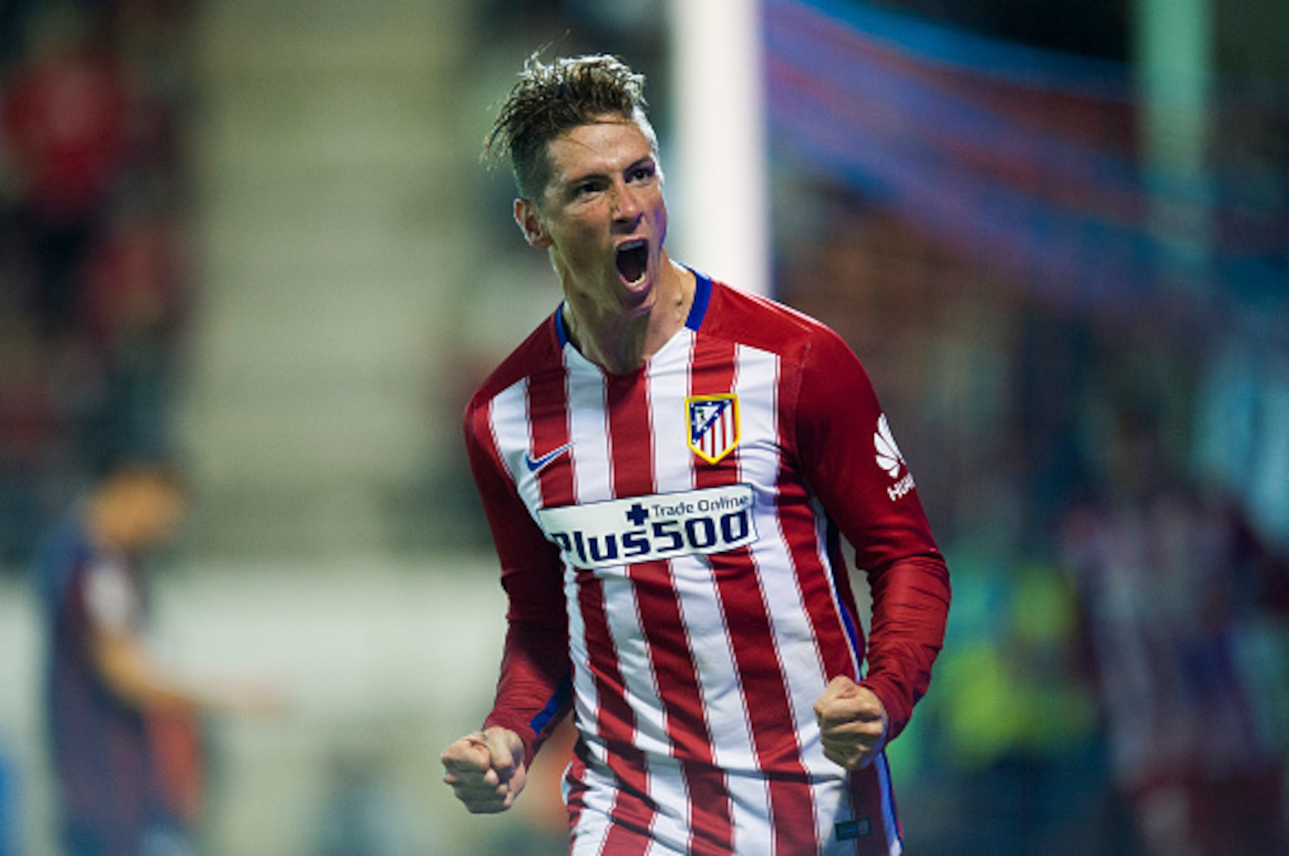 EIBAR, SPAIN - SEPTEMBER 19:  Fernando Torres of Atletico de Madrid celebrates after scoring during the La Liga match between SD Eibar andÊAtletico de MadridÊat Ipurua Municipal Stadium on September 19, 2015 in Eibar, Spain.  (Photo by Juan Manuel Serrano