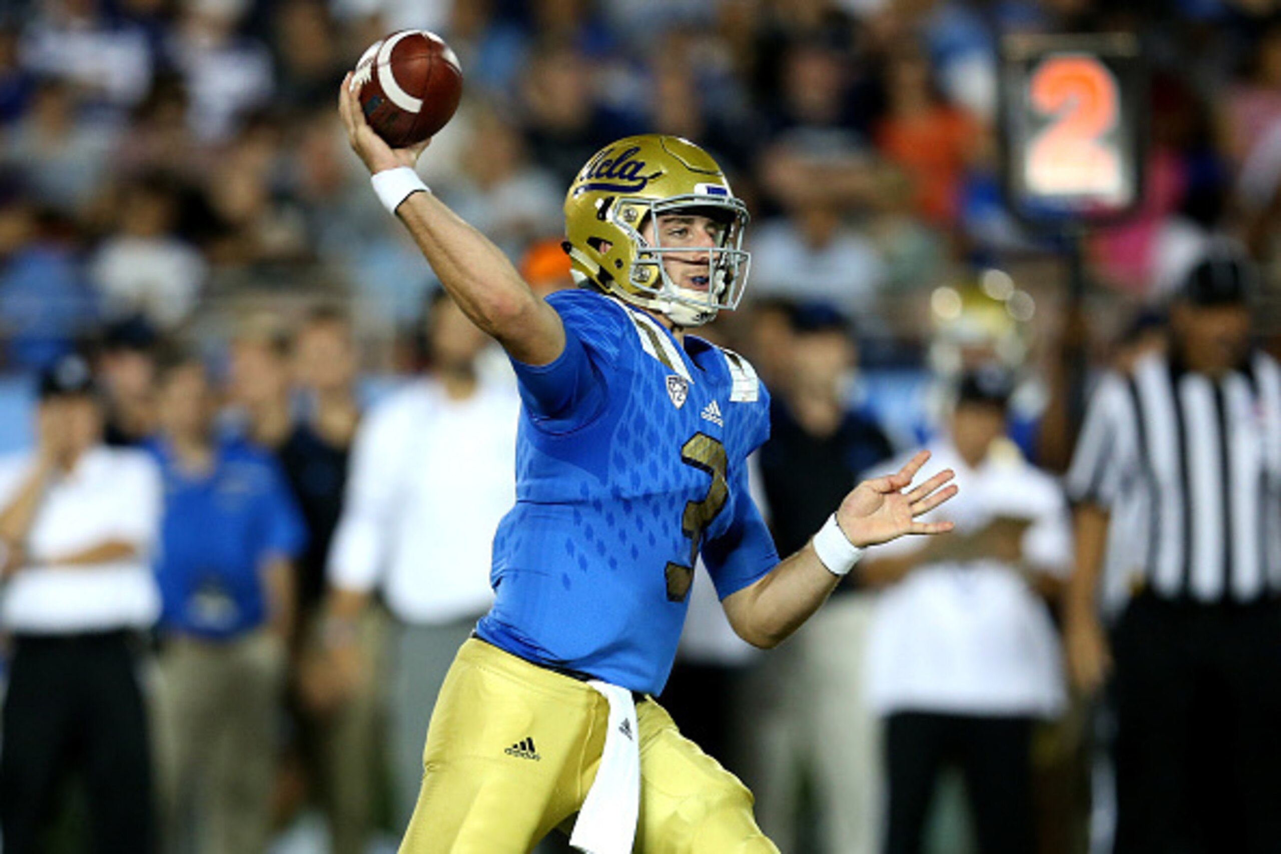 PASADENA, CA - SEPTEMBER 19:  Quarterback Josh Rosen #3 of the UCLA Bruins throws a pass against the BYU Cougars at the Rose Bowl on September 19, 2015 in Pasadena, California.  UCLA won 24-23.  (Photo by Stephen Dunn/Getty Images)