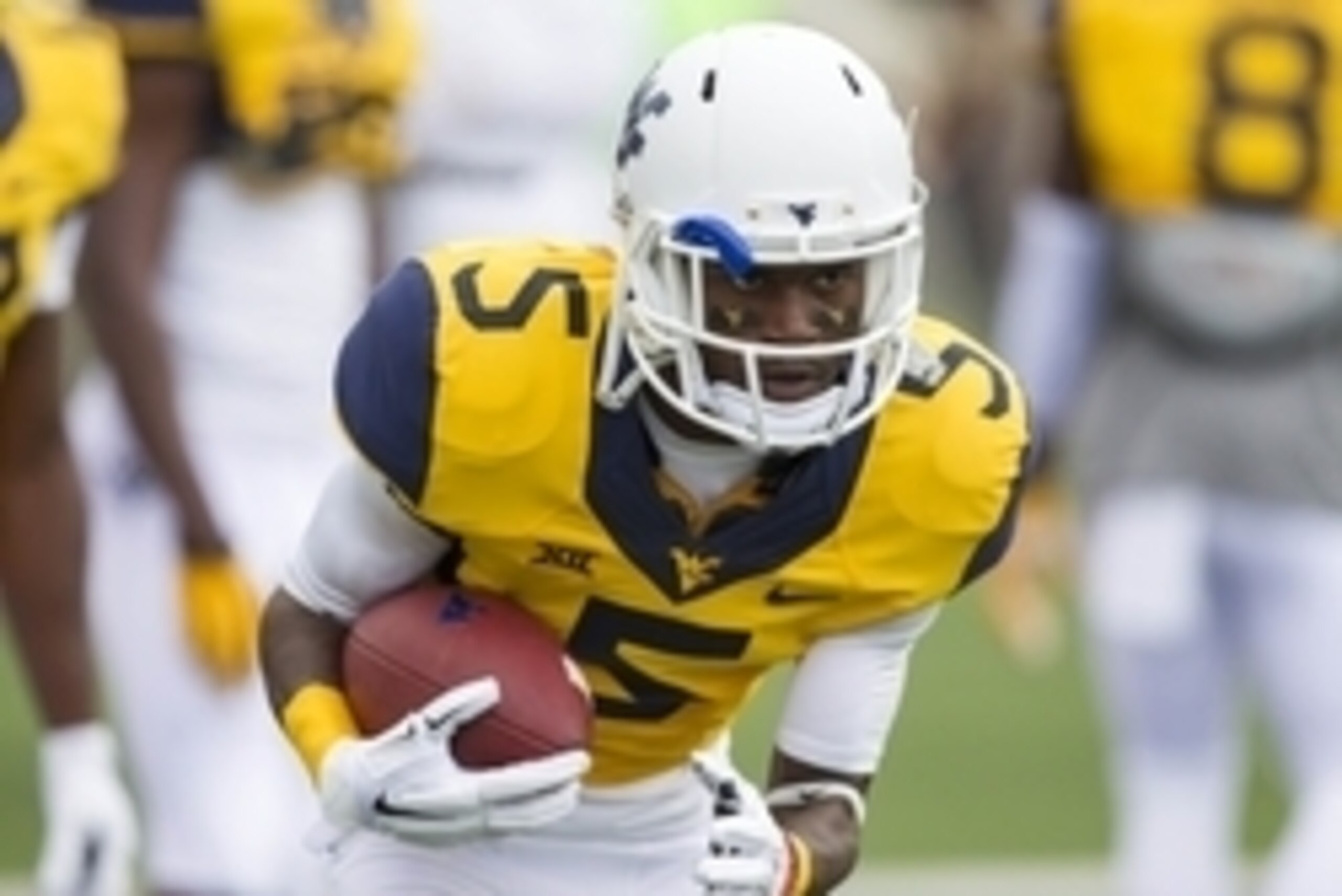 Sep 12, 2015; Morgantown, WV, USA; West Virginia Mountaineers wide receiver Jovon Durante warms up before their game against the Liberty Flames at Milan Puskar Stadium. Mandatory Credit: Ben Queen-USA TODAY Sports