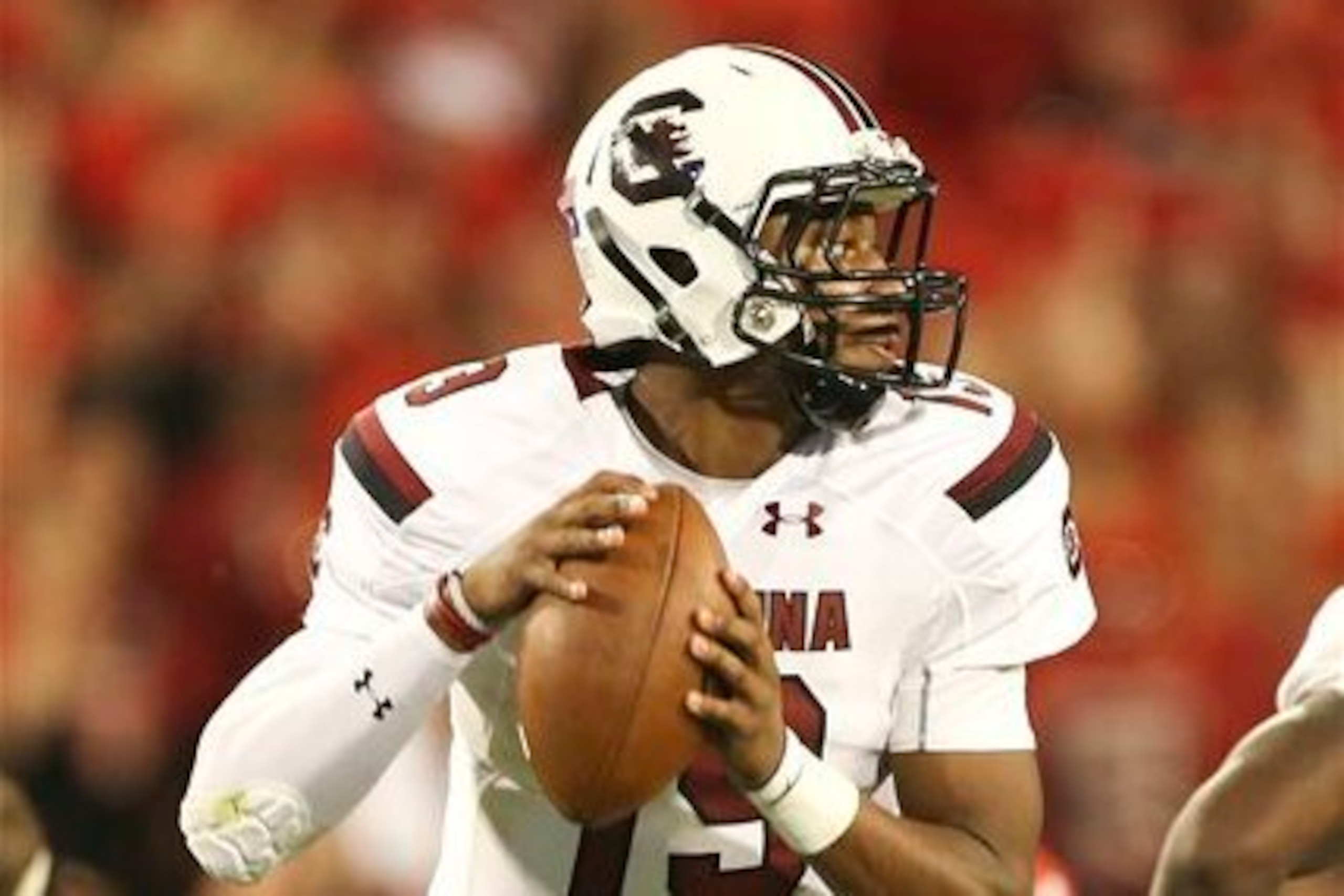 South Carolina QB Lorenzo Nunez