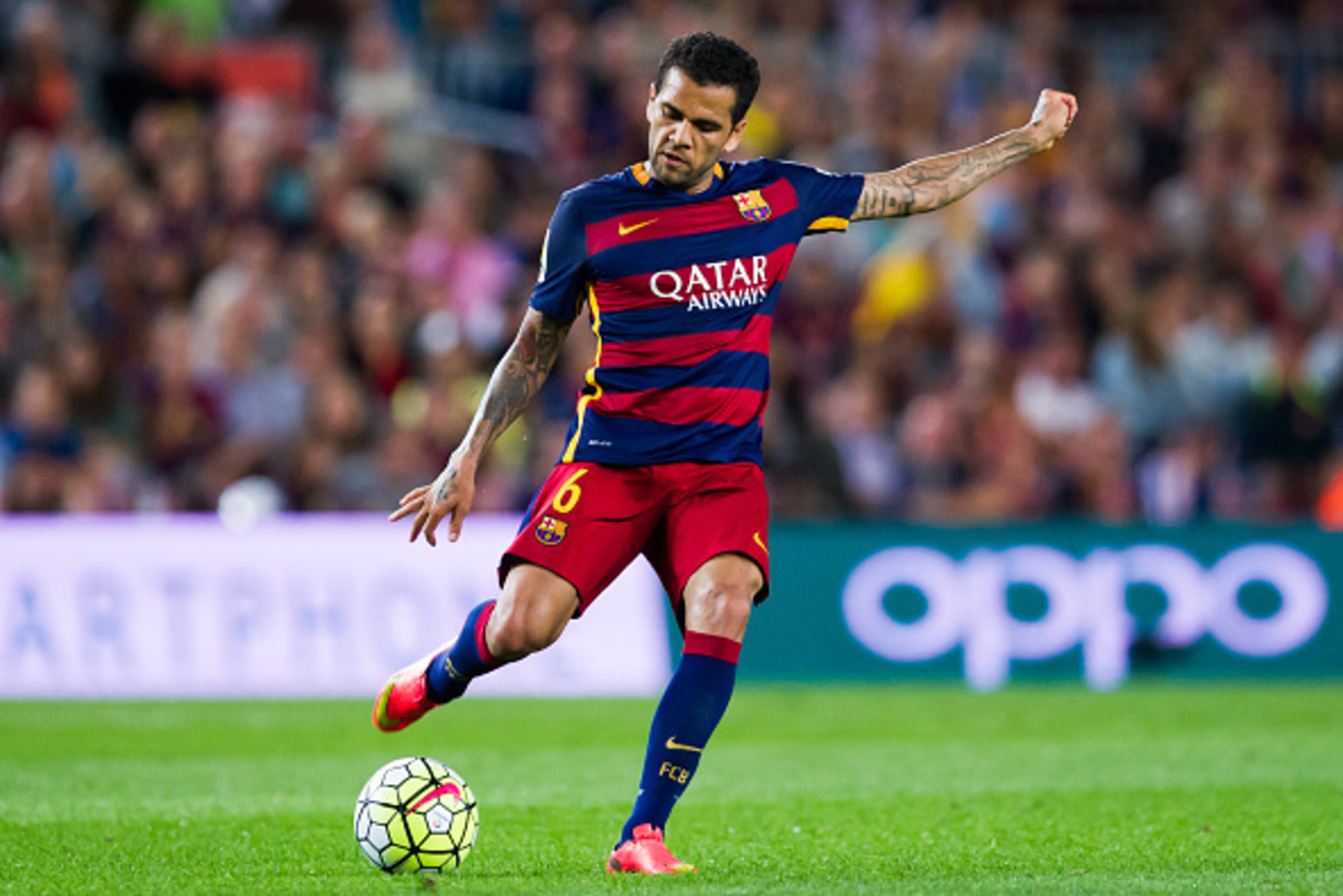 BARCELONA, SPAIN - SEPTEMBER 20: Dani Alves of FC Barcelona kicks the ball during the La Liga match between FC Barcelona and Levante UD at Camp Nou on September 20, 2015 in Barcelona, Spain. (Photo by Alex Caparros/Getty Images) BARCELONA, SPAIN - SEPTEMBER 20: Dani Alves of FC Barcelona kicks the ball during the La Liga match between FC Barcelona and Levante UD at Camp Nou on September 20, 2015 in Barcelona, Spain. (Photo by Alex Caparros/Getty Images)