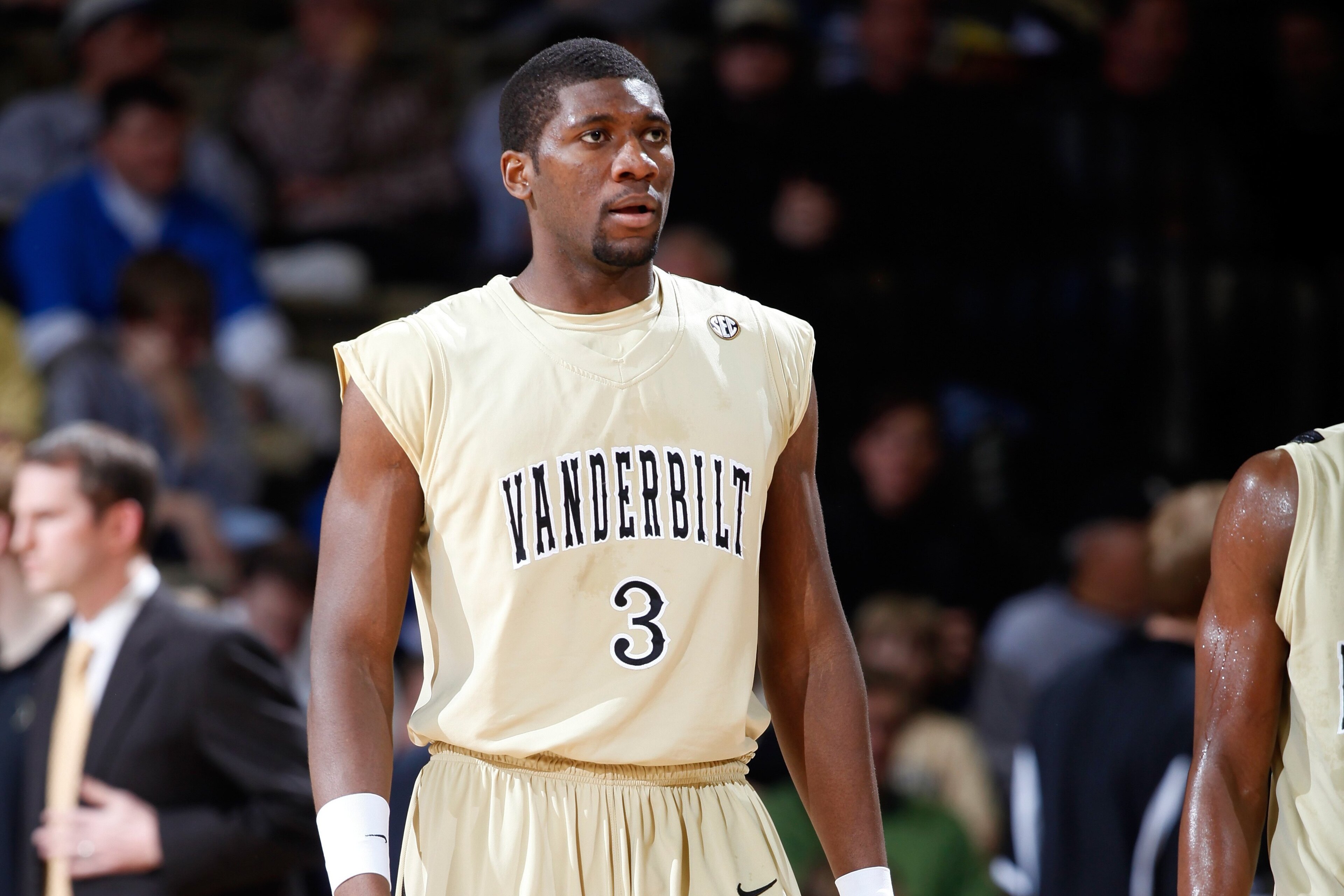 NASHVILLE, TN - FEBRUARY 17: Festus Ezeli #3 of the Vanderbilt Commodores looks on against the Kentucky Wildcats at Memorial Gymnasium on February 17, 2009 in Nashville, Tennessee. (Photo by Joe Robbins/Getty Images)
