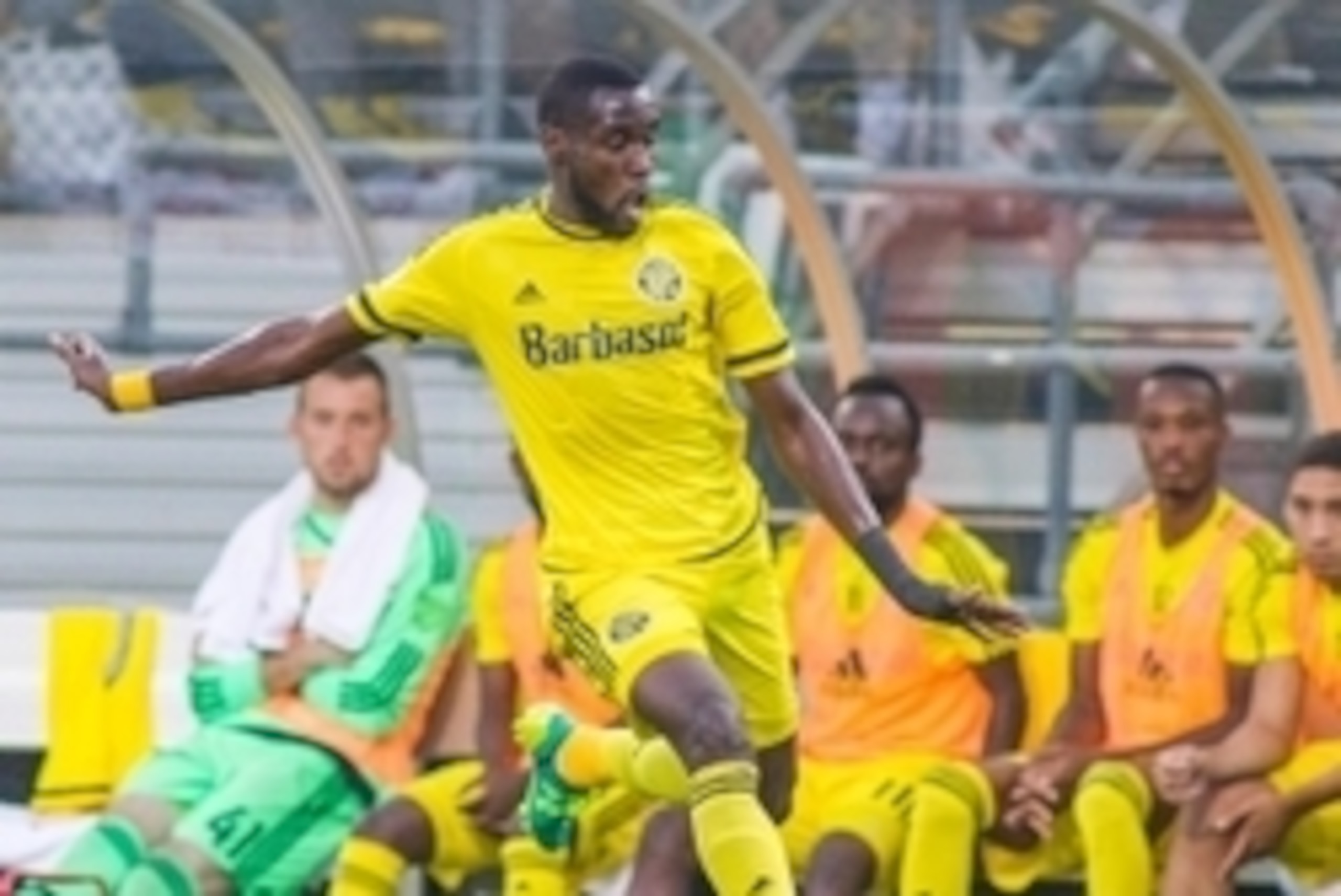 Aug 22, 2015; Columbus, OH, USA; Columbus Crew SC midfielder Tony Tchani (6) passes the ball in the first half of the game against the Sporting KC at MAPFRE Stadium. Columbus Crew SC beat Sporting KC by the score of 3-2. Mandatory Credit: Trevor Ruszkowsk Aug 22, 2015; Columbus, OH, USA; Columbus Crew SC midfielder Tony Tchani (6) passes the ball in the first half of the game against the Sporting KC at MAPFRE Stadium. Columbus Crew SC beat Sporting KC by the score of 3-2. Mandatory Credit: Trevor Ruszkowsk