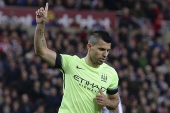 Manchester City's Argentinian striker Sergio Aguero celebrates scoring the opening goal from the penalty spot during the English League Cup third round football match between Sunderland and Manchester City at the Stadium of Light in Sunderland, northest E