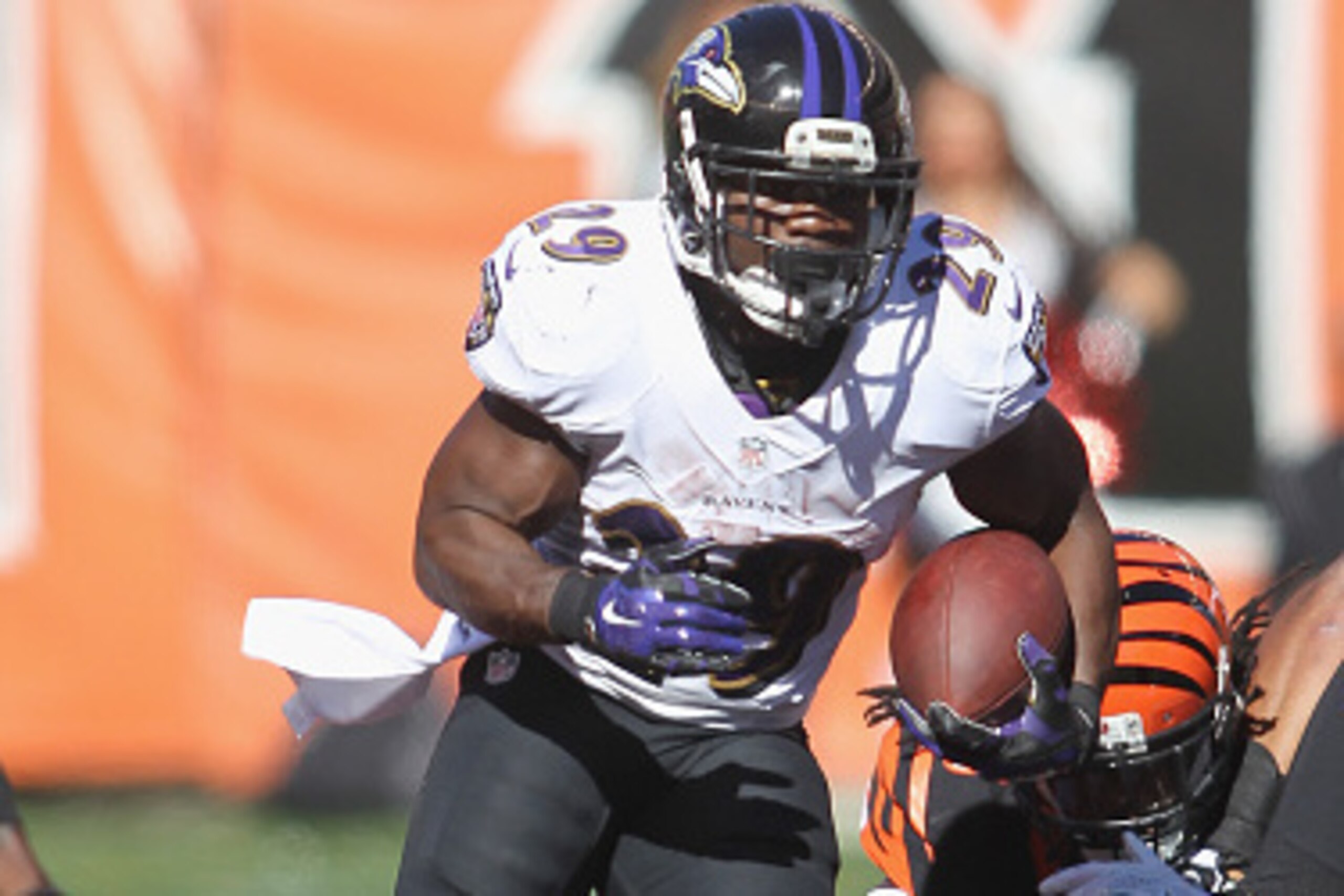 CINCINNATI, OH - OCTOBER 26:  Justin Forsett #29 of the Baltimore Ravens runs the football upfield during the game against the Cincinnati Bengals at Paul Brown Stadium on October 26, 2014 in Cincinnati, Ohio.  The Bengals defeated the Ravens 27-24.  (Phot