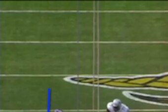 False Alarm: Only Kendricks is blitzing this time, as both Barr and Smith drop back.